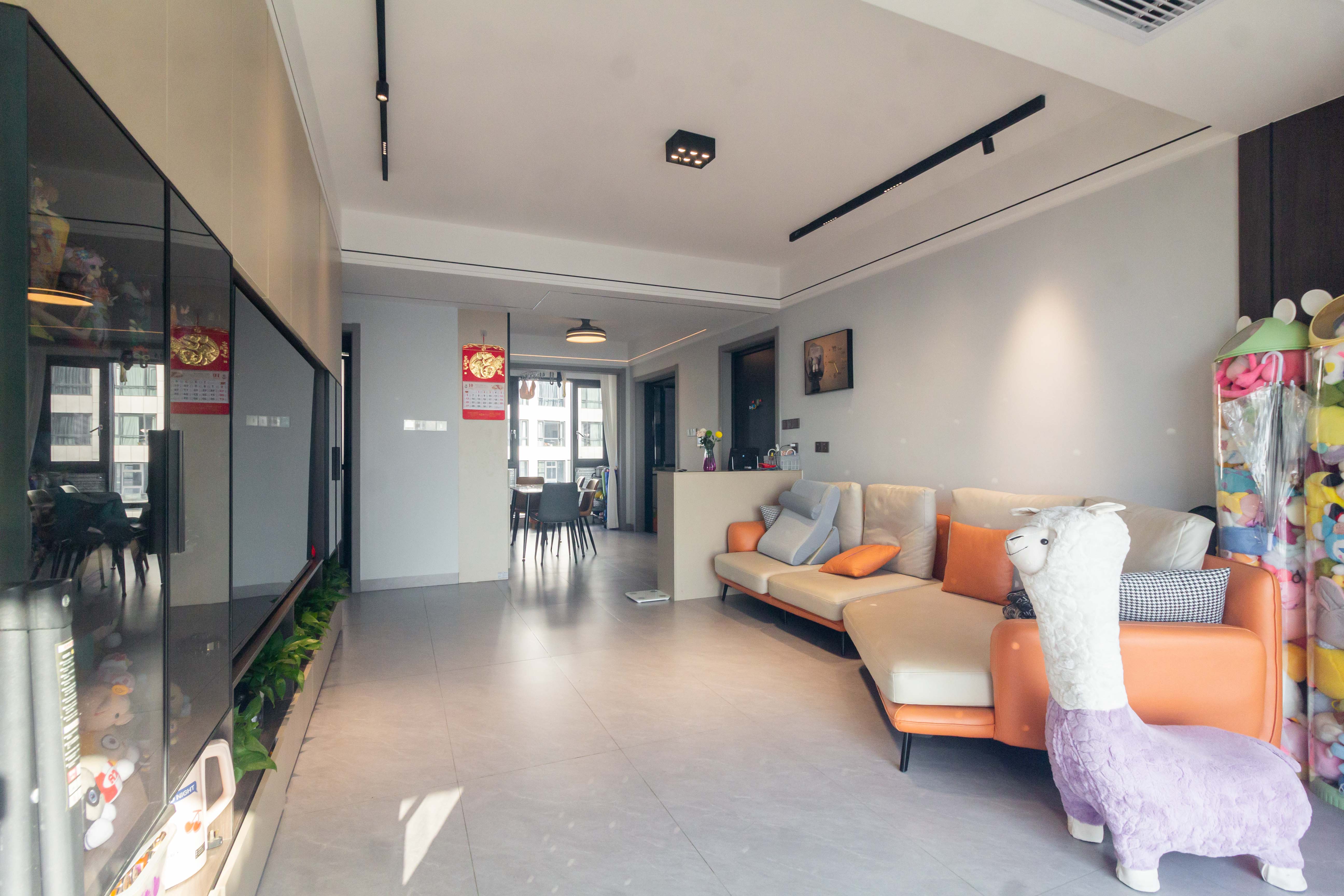 旭辉汇樾城 3室2厅2卫 145.0万 旭辉汇樾城 3室2厅2卫 145.0万客厅