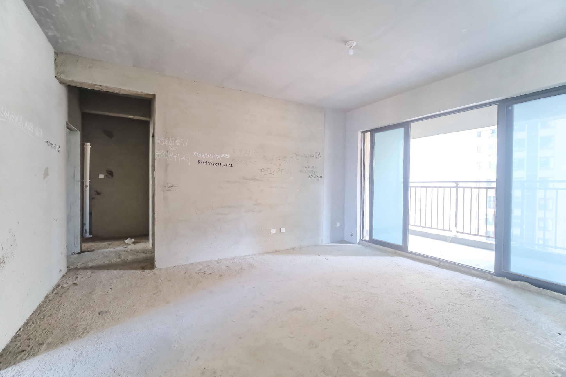 星雅美辰 3室2厅2卫 85.0万 星雅美辰 3室2厅2卫 85.0万客厅