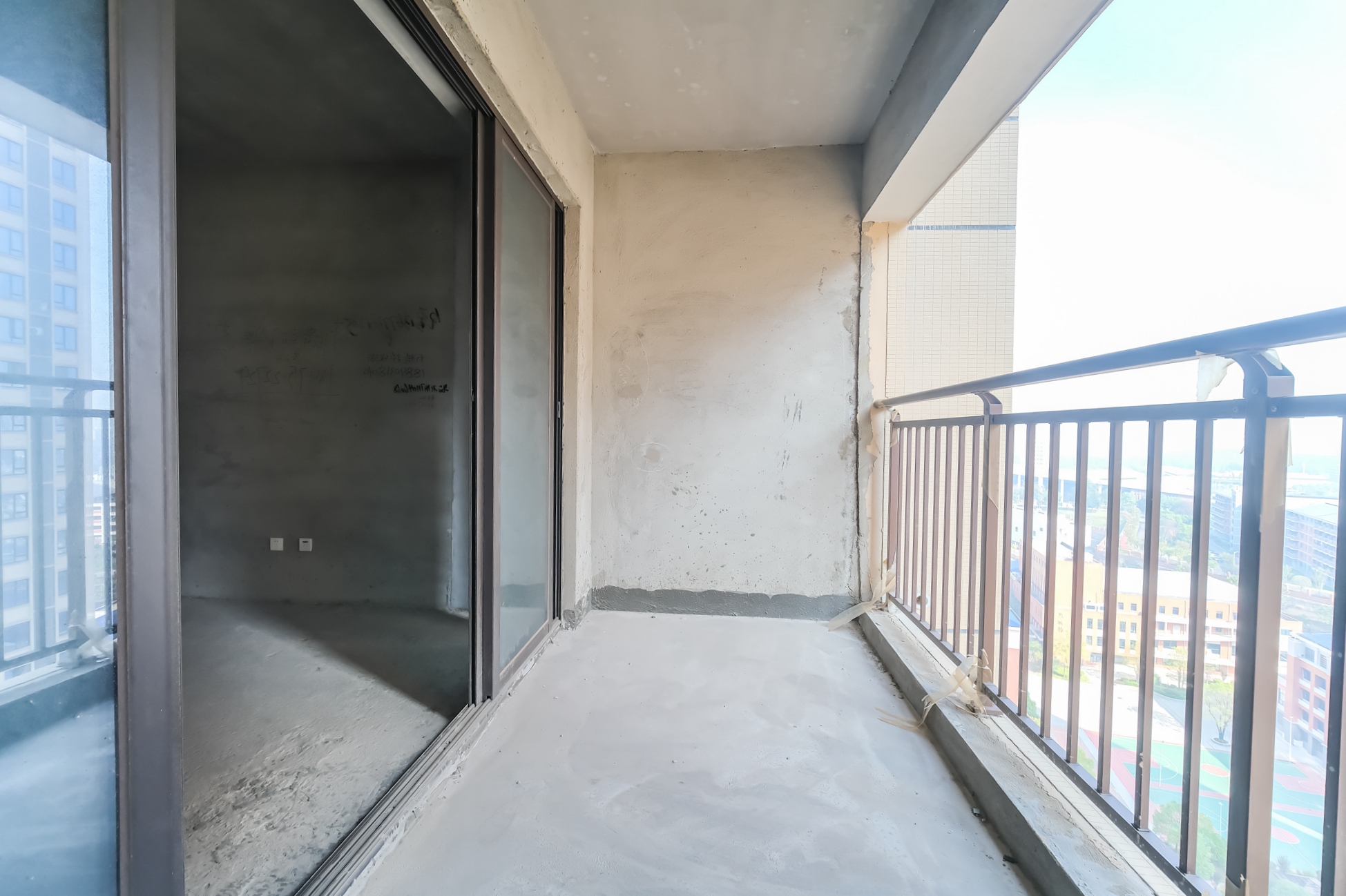 星雅美辰 3室2厅2卫 85.0万 星雅美辰 3室2厅2卫 85.0万阳台