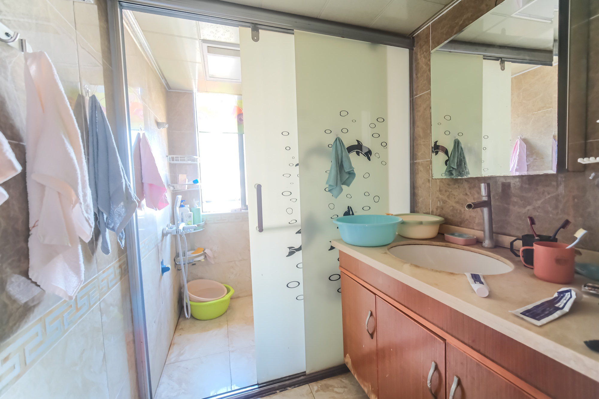 花样年华  4室2厅1卫    72.0万 花样年华  4室2厅1卫    72.0万卫生间