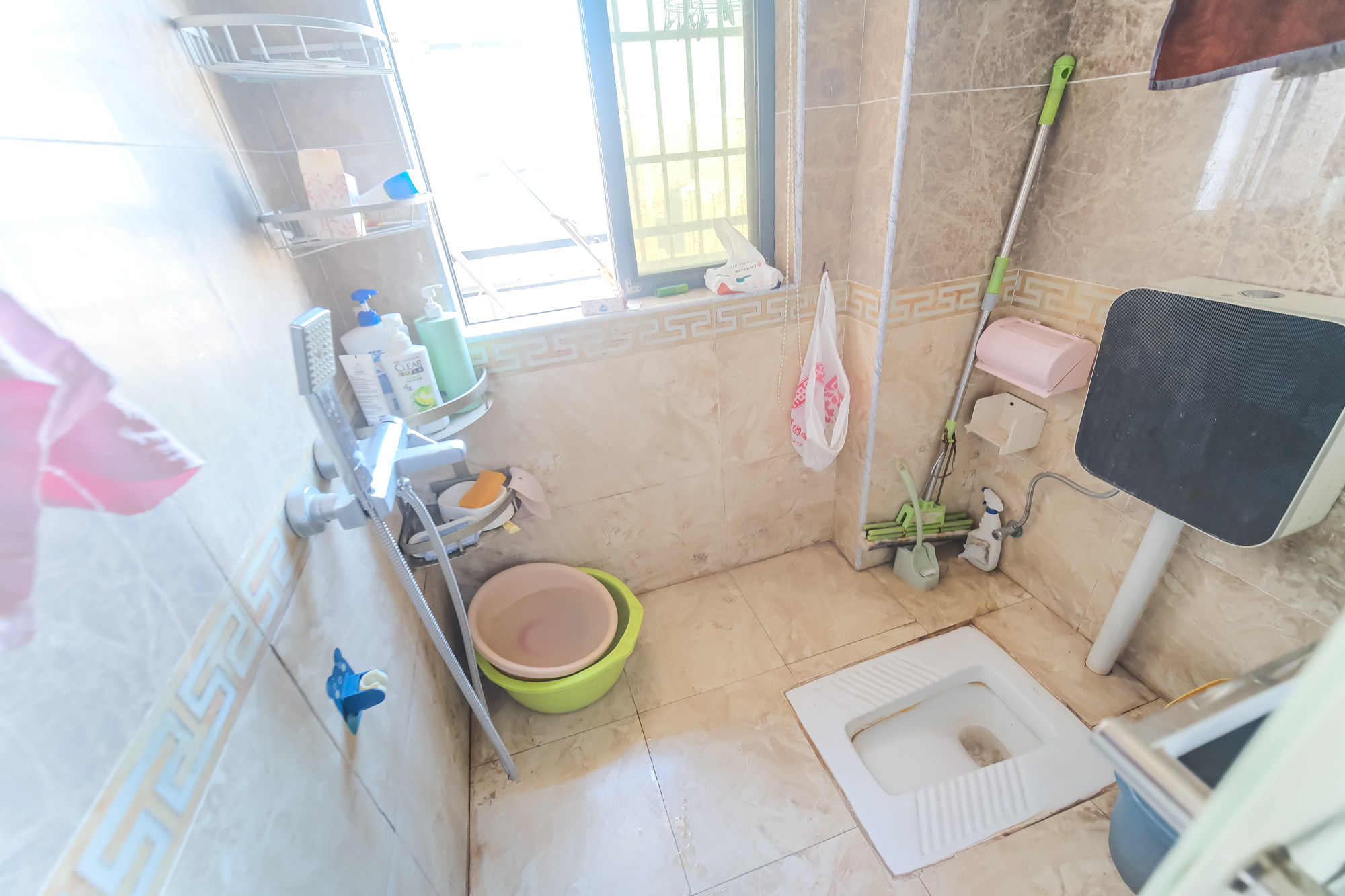 花样年华  4室2厅1卫    72.0万 花样年华  4室2厅1卫    72.0万卫生间