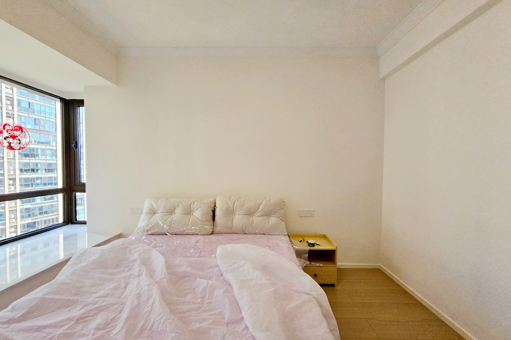 明昇壹城(明昇时代广场)二期 4室2厅2卫 240.0万 明昇壹城(明昇时代广场)二期 4室2厅2卫 240.0万卧室