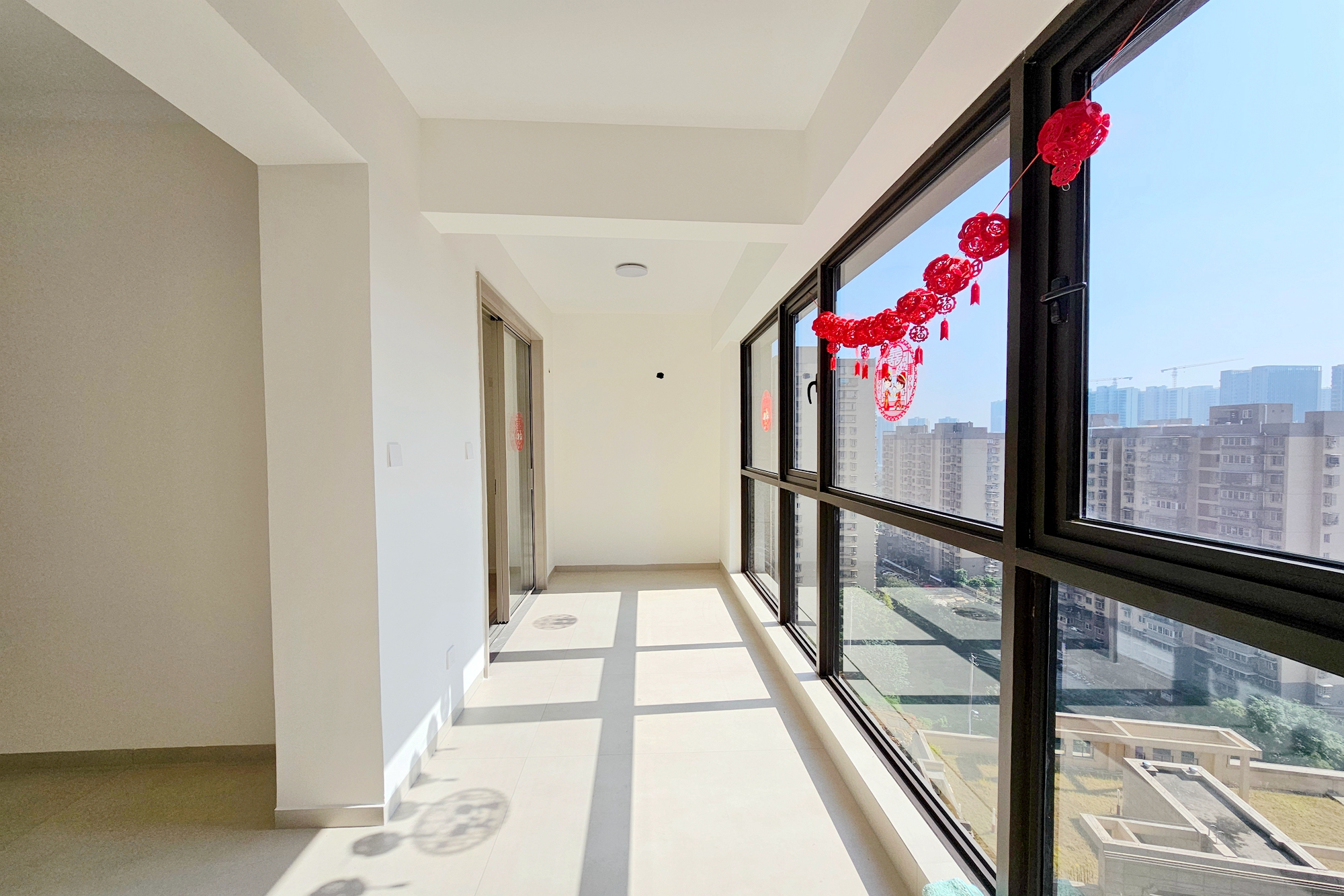 明昇壹城(明昇时代广场)二期 4室2厅2卫 240.0万 明昇壹城(明昇时代广场)二期 4室2厅2卫 240.0万阳台