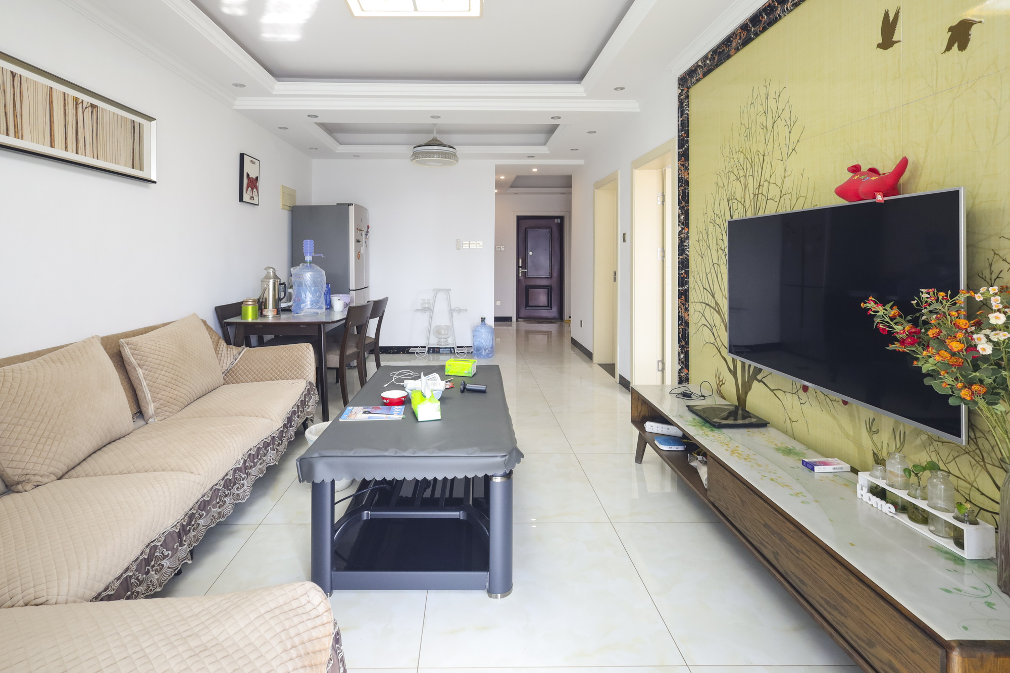 山语城三期 3室2厅1卫 63.0万 山语城三期 3室2厅1卫 63.0万客厅