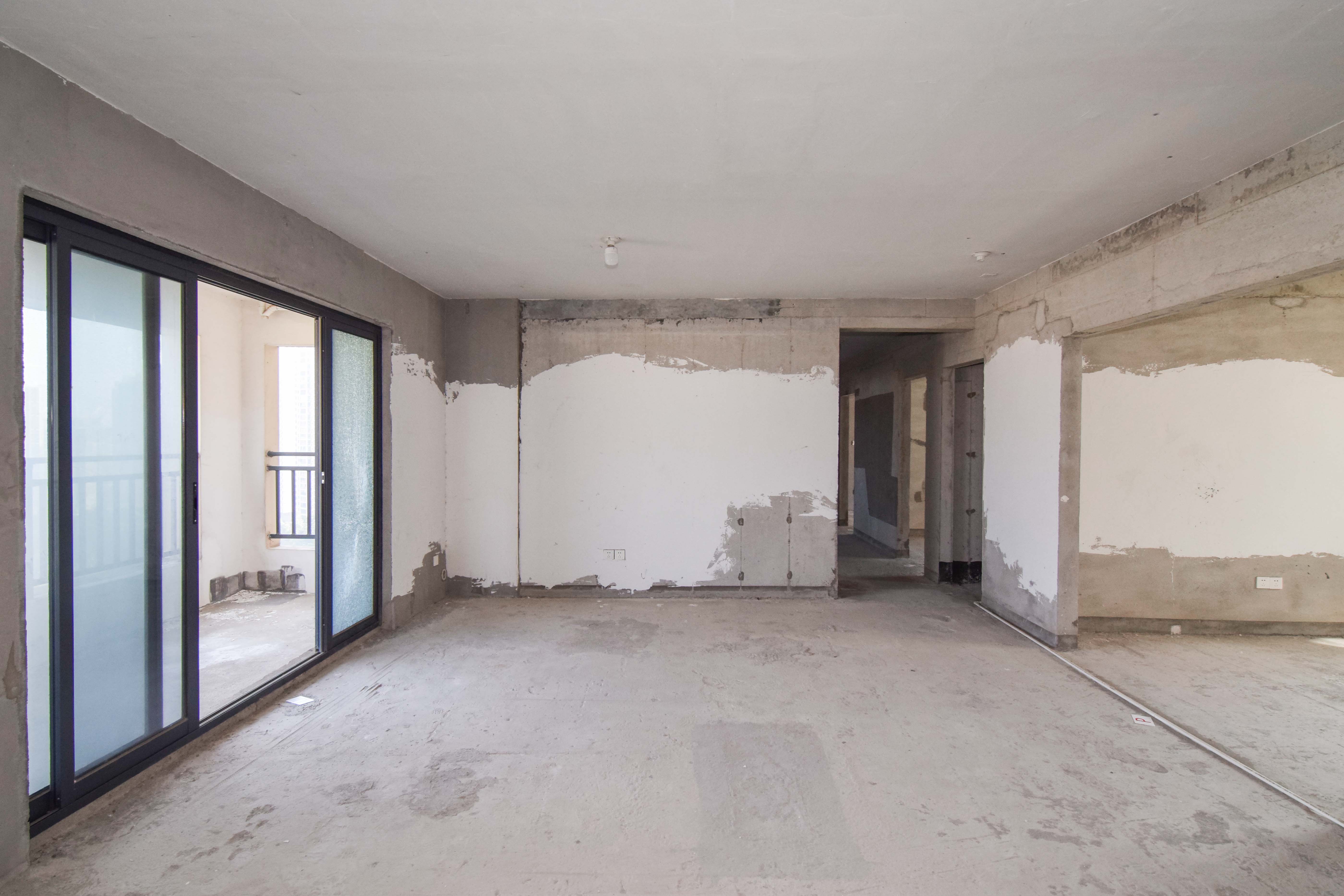 中粮鸿云 4室2厅2卫 95.0万 中粮鸿云 4室2厅2卫 95.0万客厅