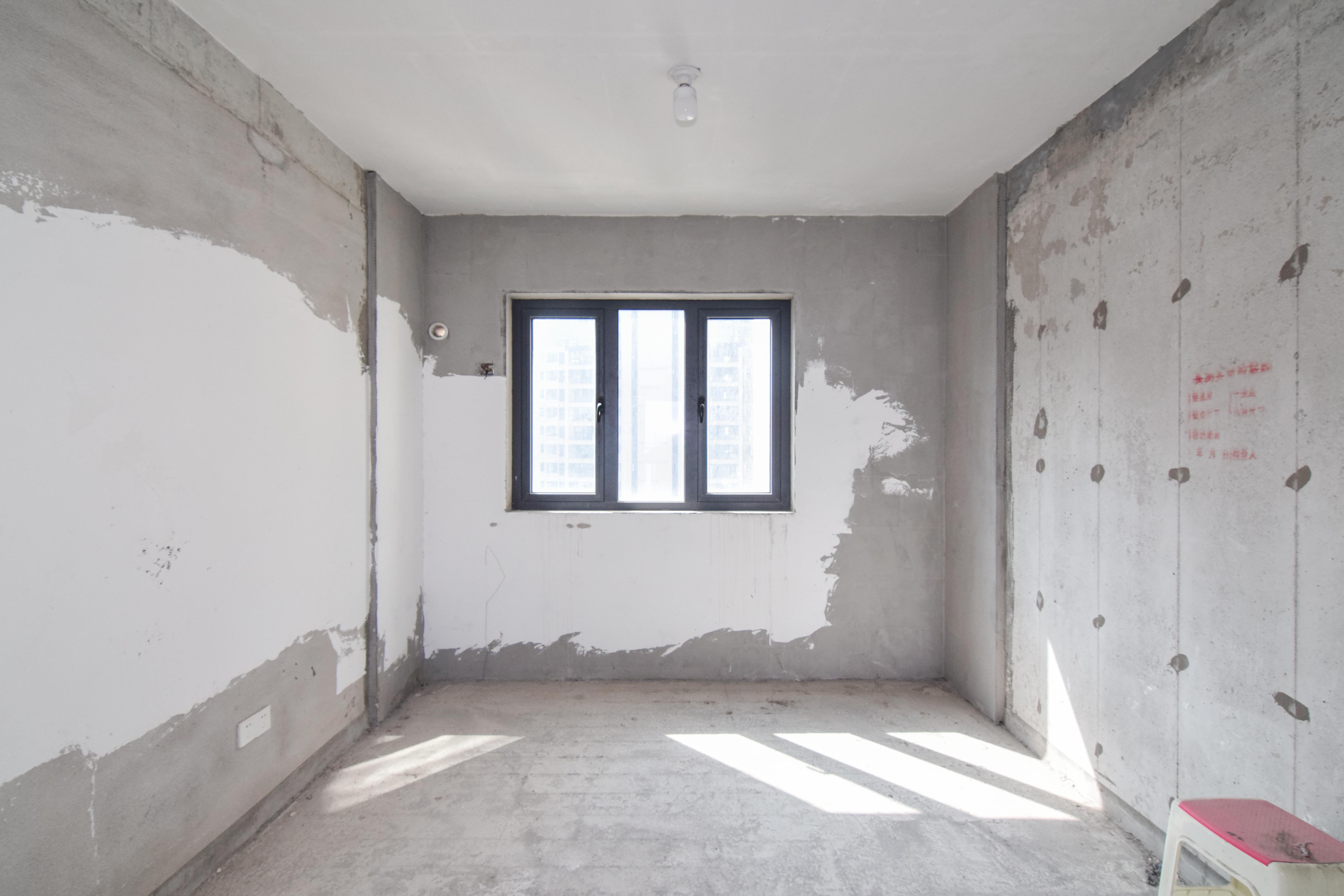 中粮鸿云 4室2厅2卫 95.0万 中粮鸿云 4室2厅2卫 95.0万卧室