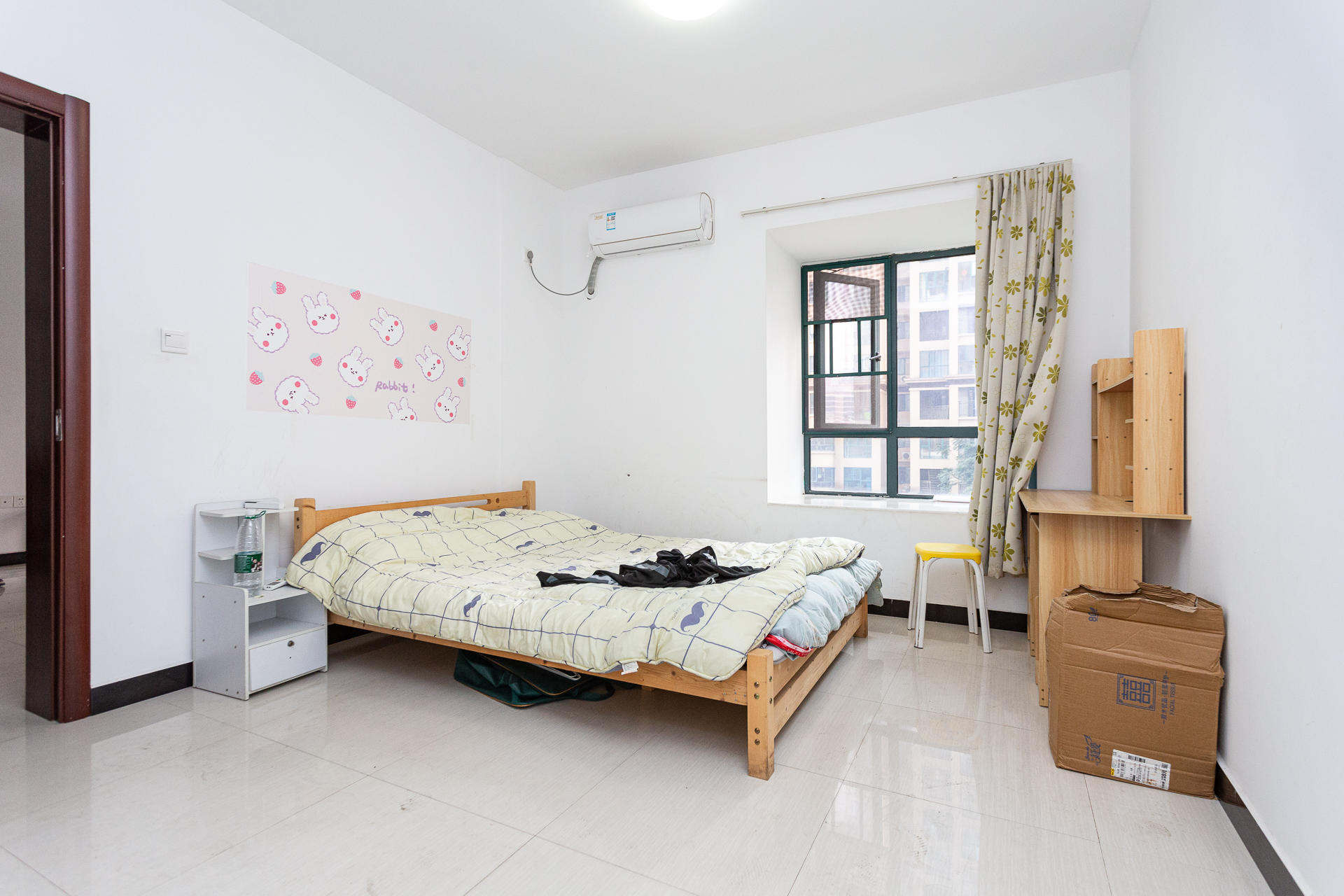 金湘苑(星澜之悦)  3室2厅2卫    69.0万 金湘苑(星澜之悦)  3室2厅2卫    69.0万卧室