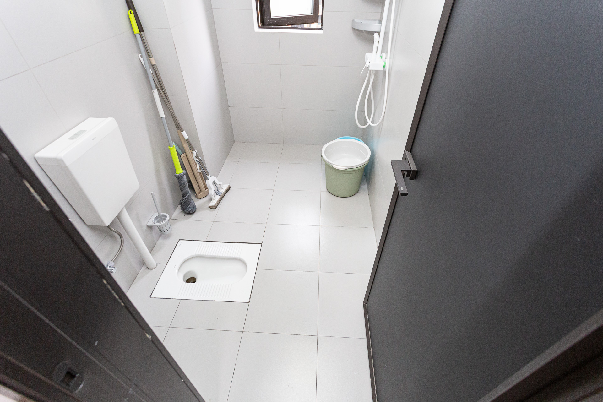 时代倾城三期  4室2厅2卫    122.0万 时代倾城三期  4室2厅2卫    122.0万卫生间