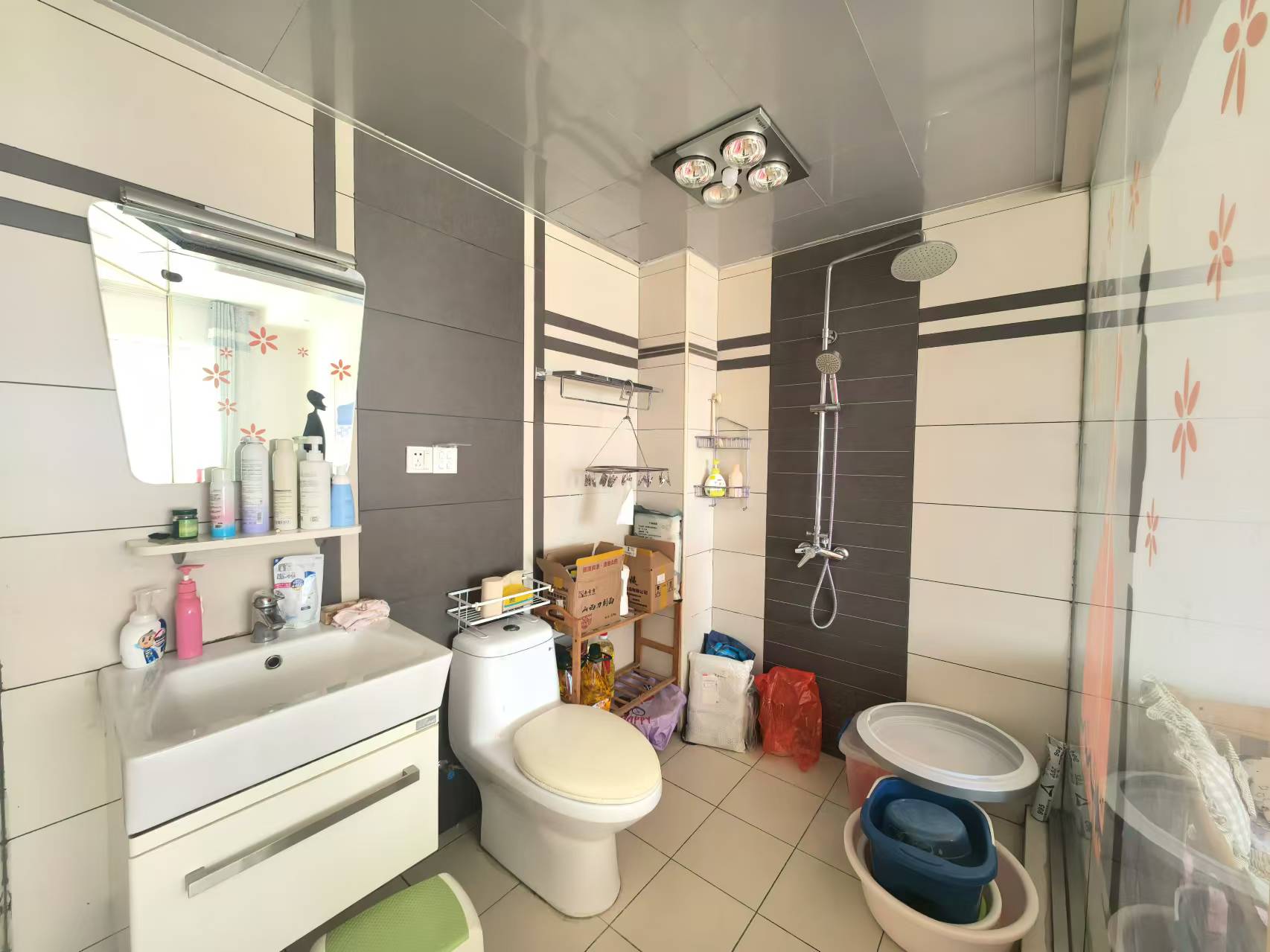 裕景龙苑  3室2厅2卫    45.0万 裕景龙苑  3室2厅2卫    45.0万室内图