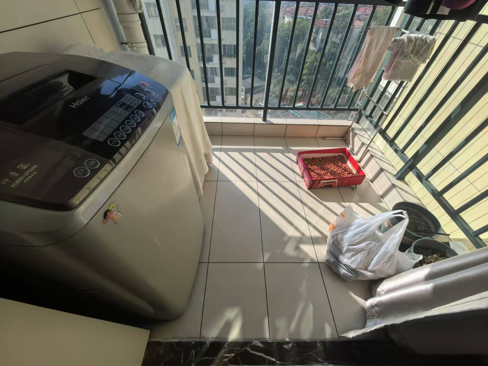 裕景龙苑  3室2厅2卫    45.0万 裕景龙苑  3室2厅2卫    45.0万室内图