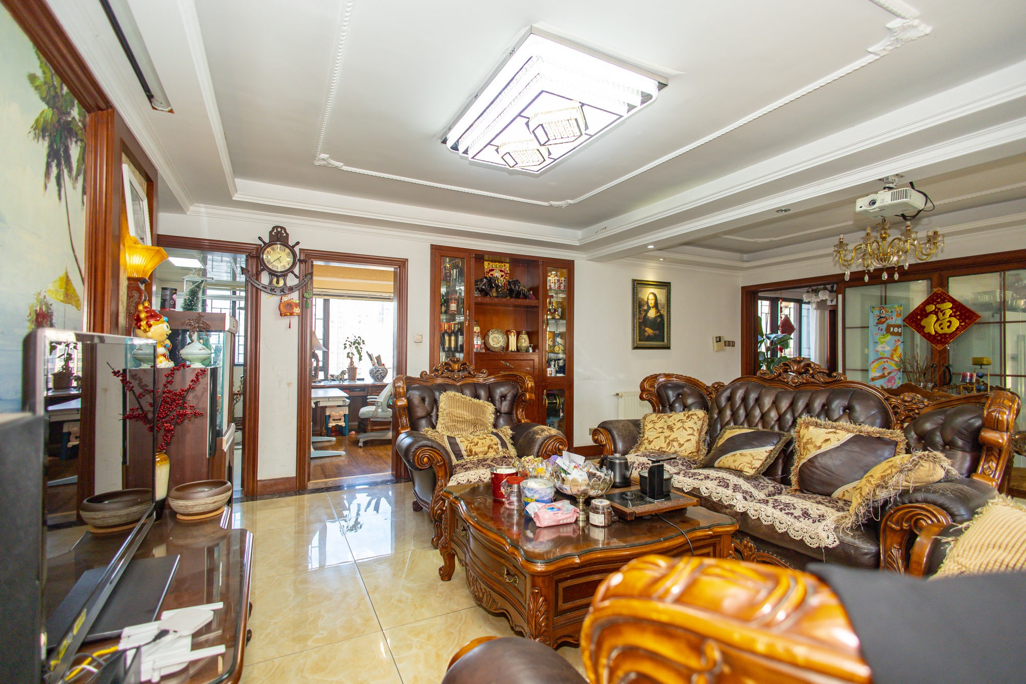 华润凤凰城二期 4室2厅2卫 116.88万 华润凤凰城二期 4室2厅2卫 116.88万客厅