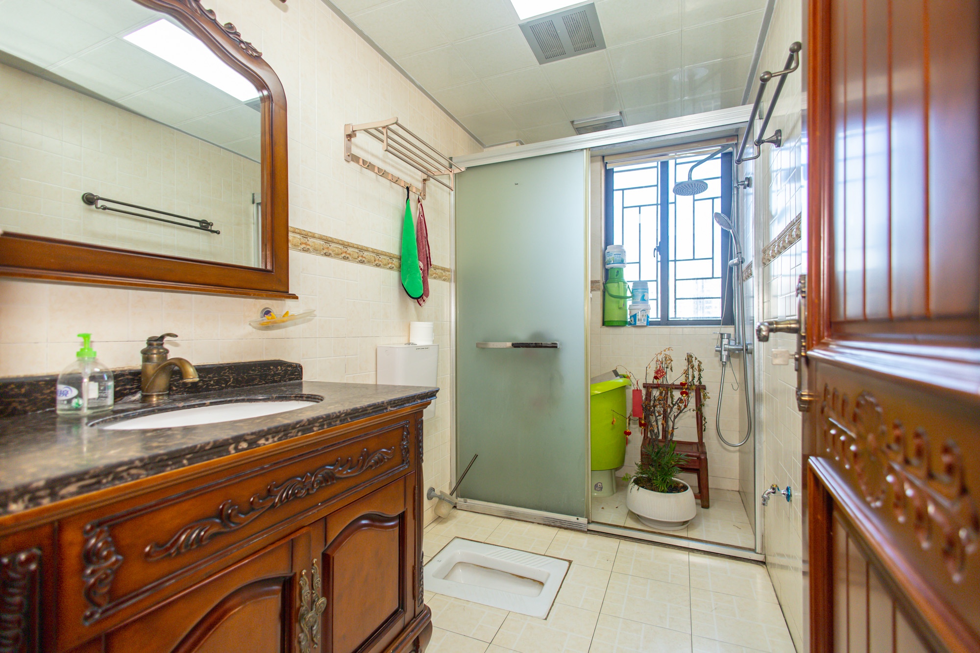 华润凤凰城二期 4室2厅2卫 116.88万 华润凤凰城二期 4室2厅2卫 116.88万卫生间