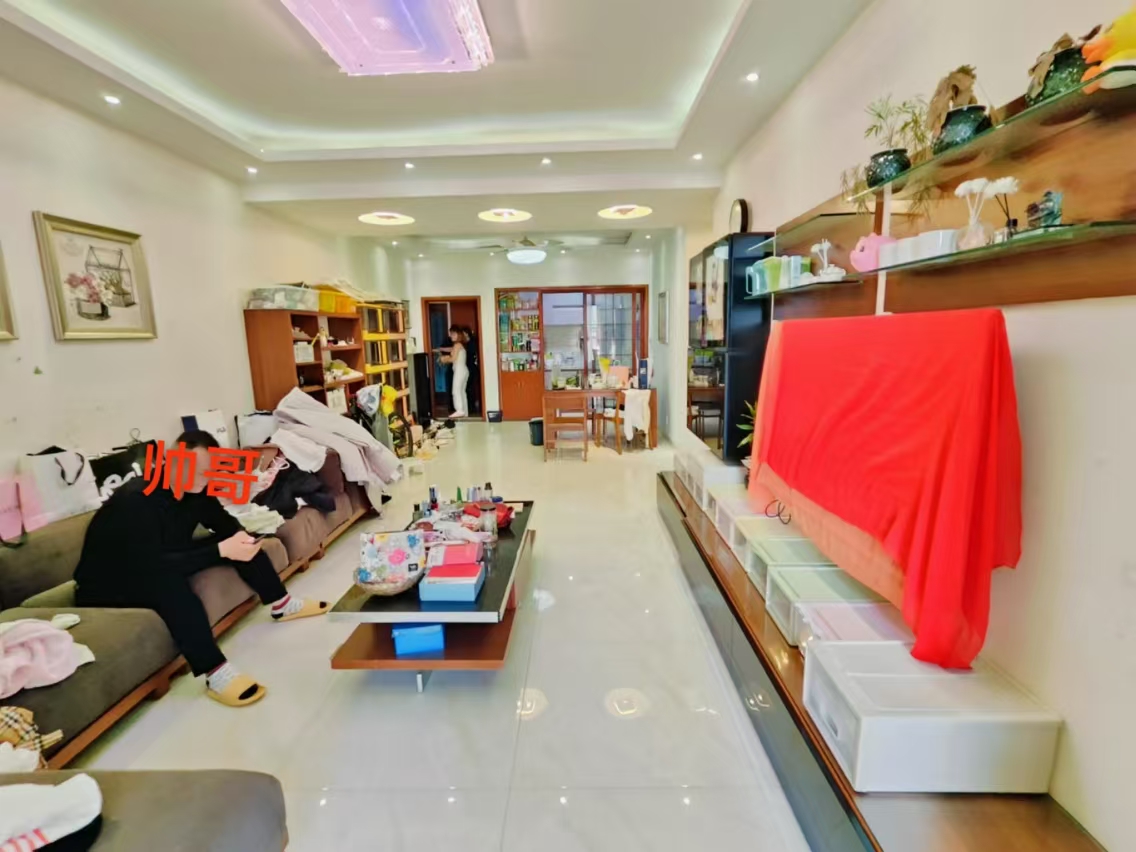 山河锦园 2室2厅2卫 41.0万 山河锦园 2室2厅2卫 41.0万室内图