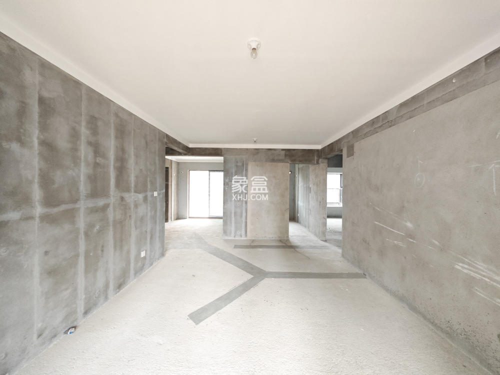 长房明宸府  4室2厅2卫    106.0万