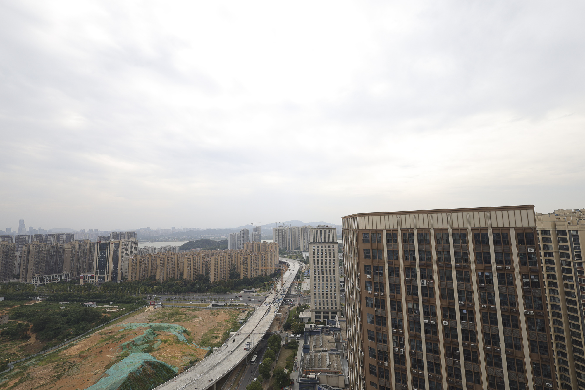 钱隆世家  1室1厅1卫   35.00万其他