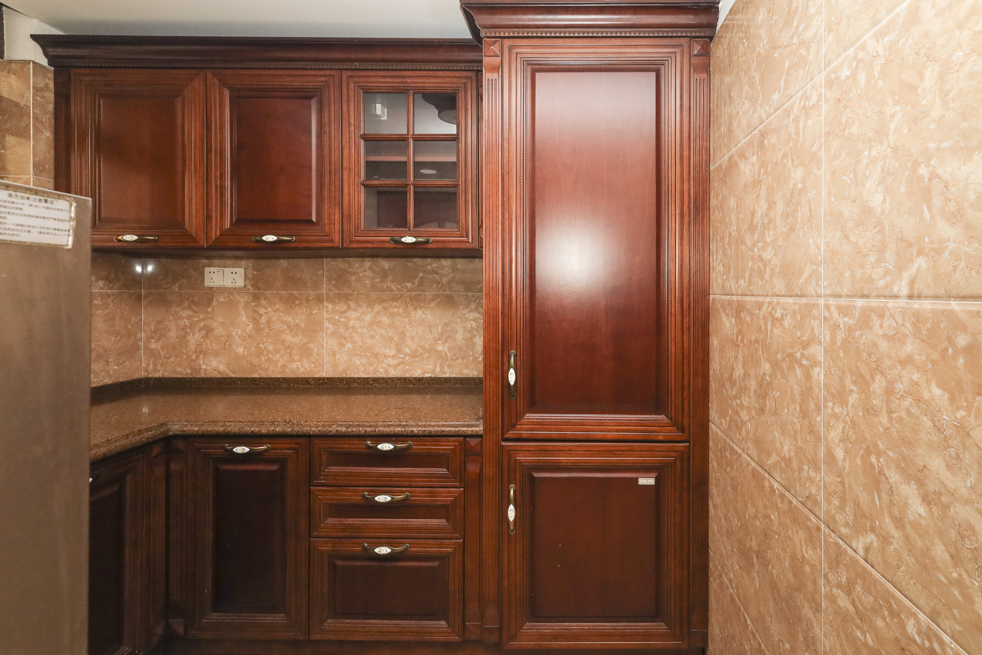 山语城二期  3室2厅1卫    100.0万厨房