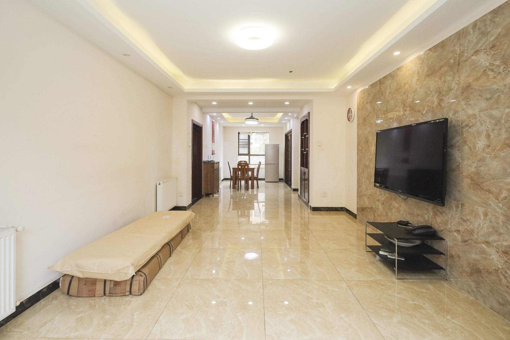 山语城二期  3室2厅1卫    100.0万客厅