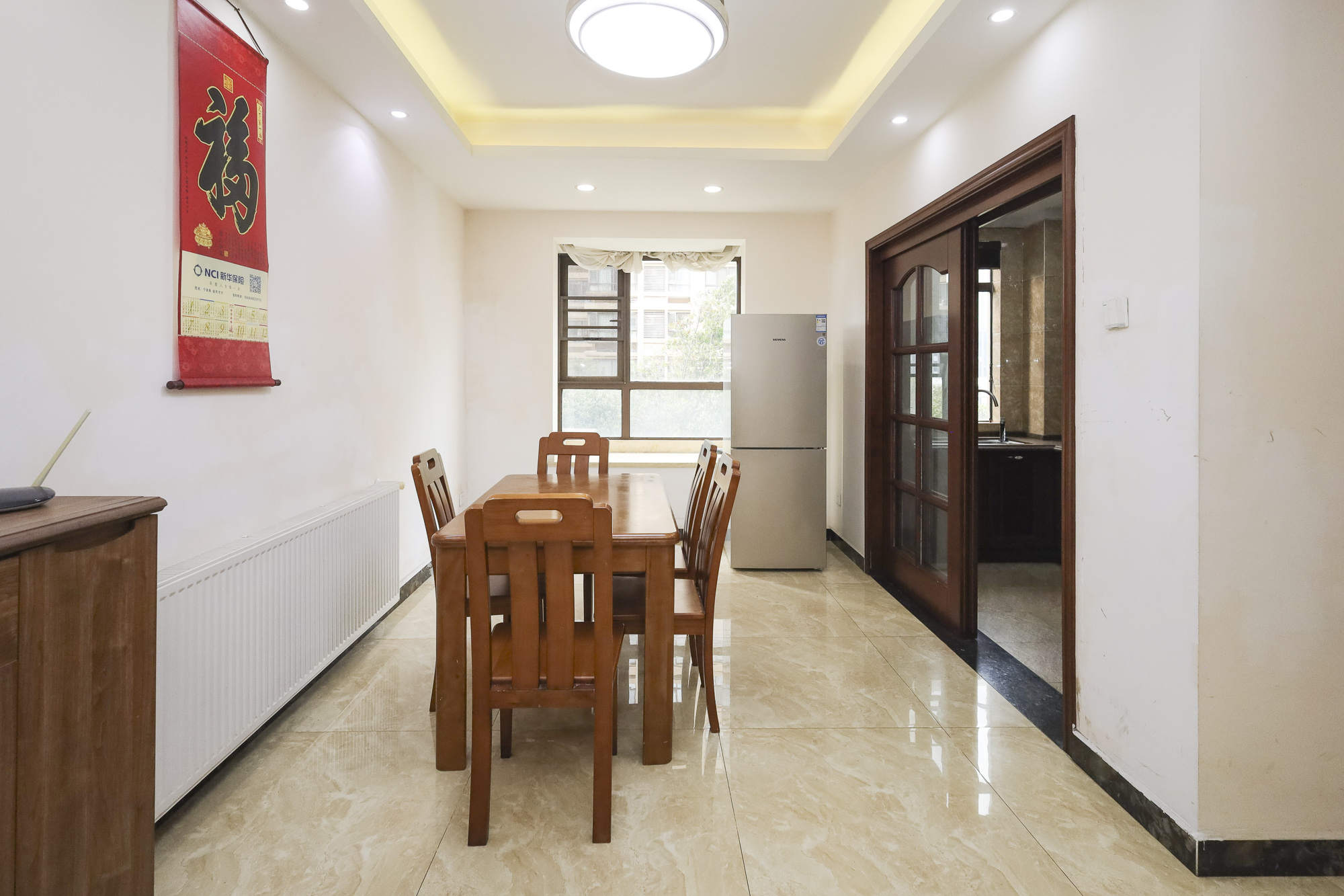 山语城二期  3室2厅1卫    100.0万客厅