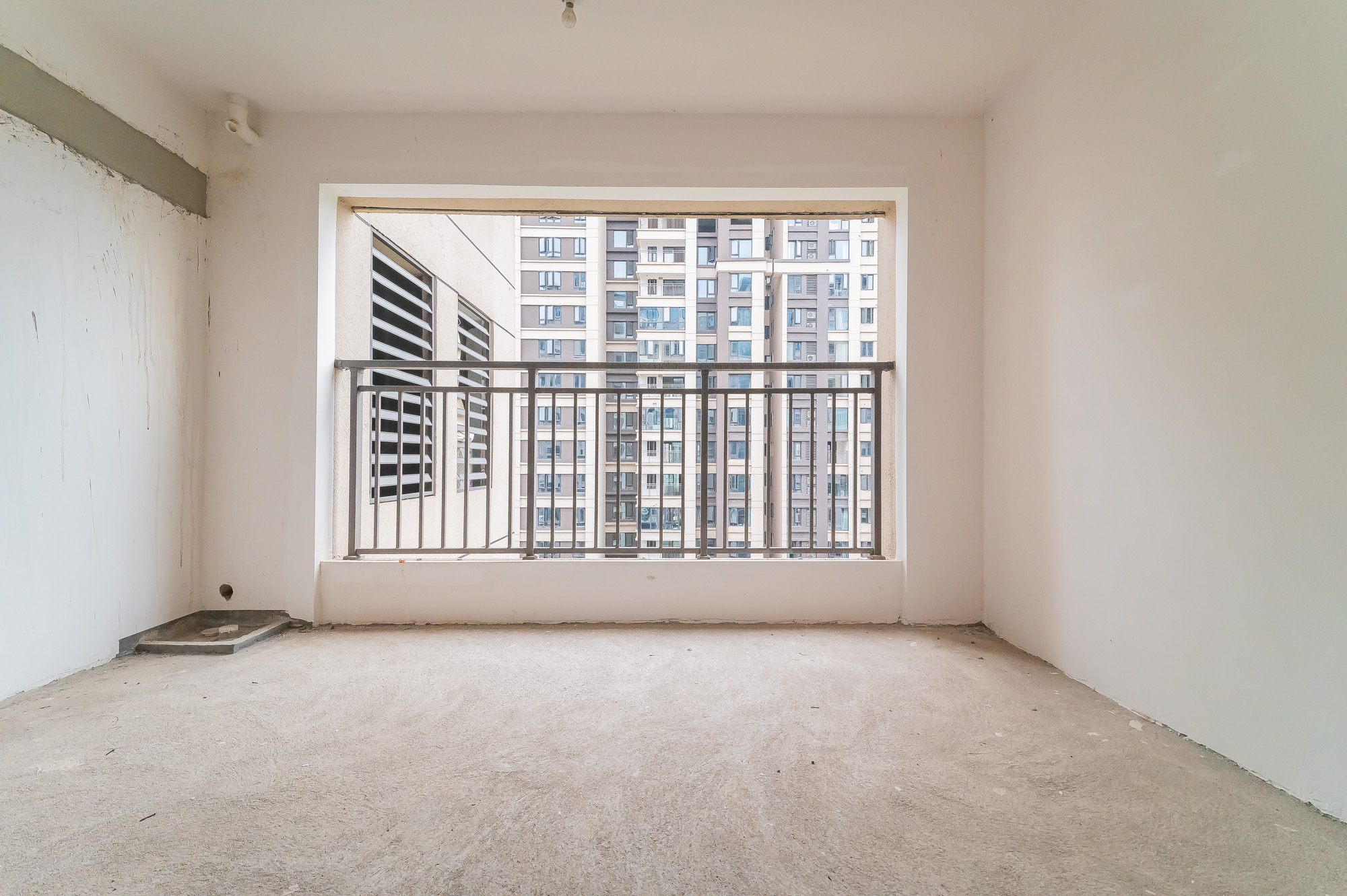 中交建发松雅院 4室2厅2卫 145.0万 中交建发松雅院 4室2厅2卫 145.0万其他