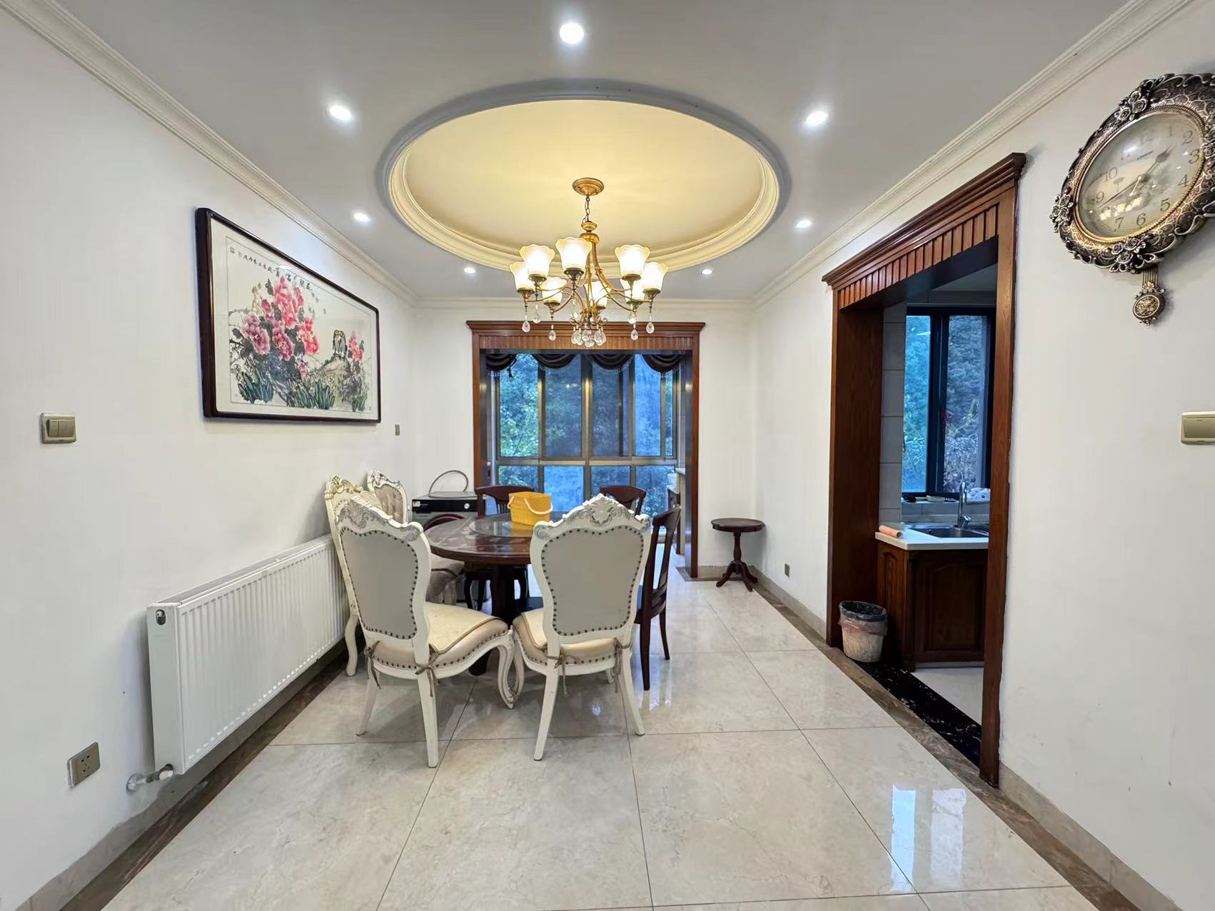 经世皇城 3室2厅2卫 88.0万 经世皇城 3室2厅2卫 88.0万室内图