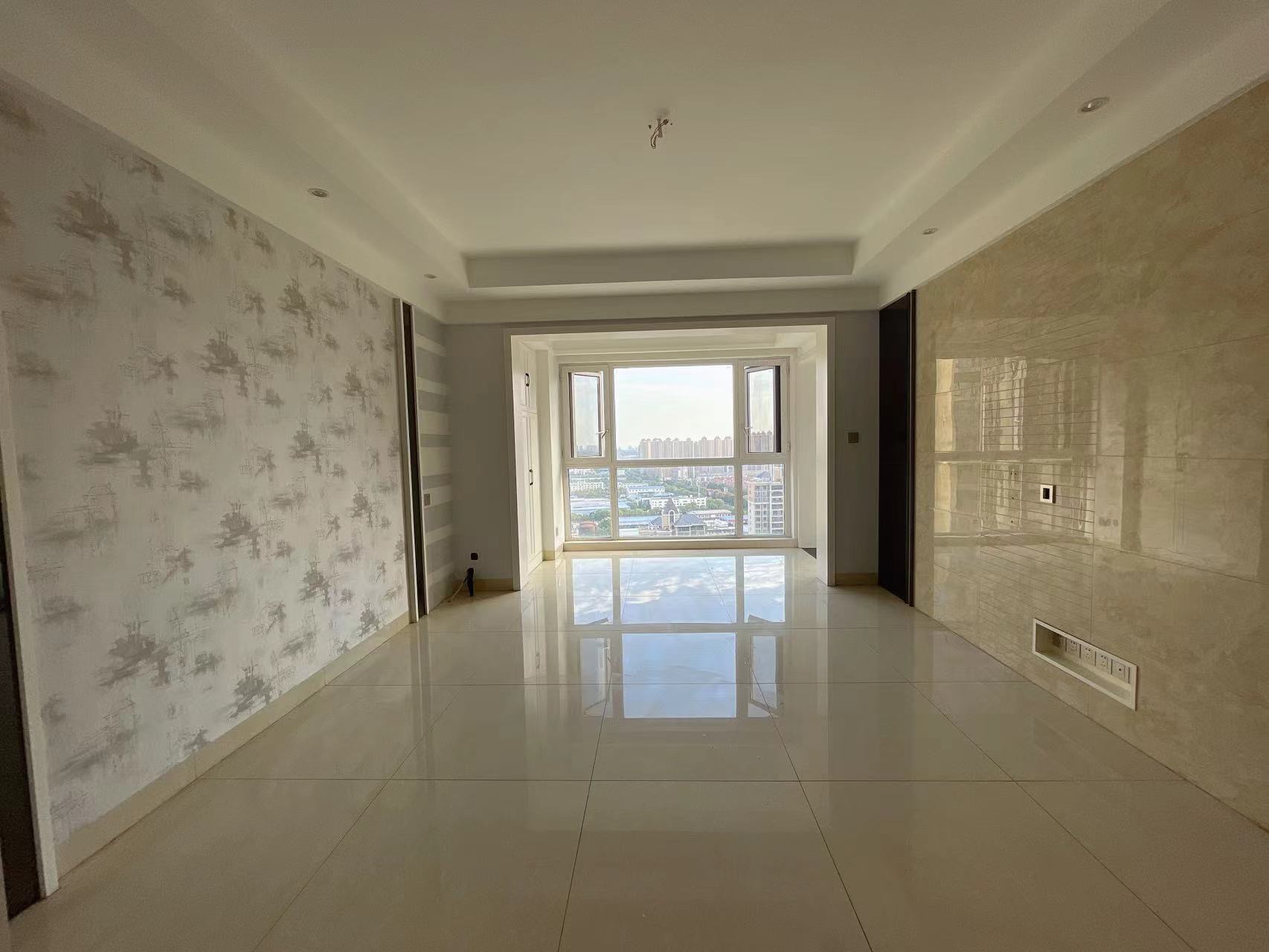 奥园广场  3室2厅2卫    94.8万 奥园广场  3室2厅2卫    94.8万室内图