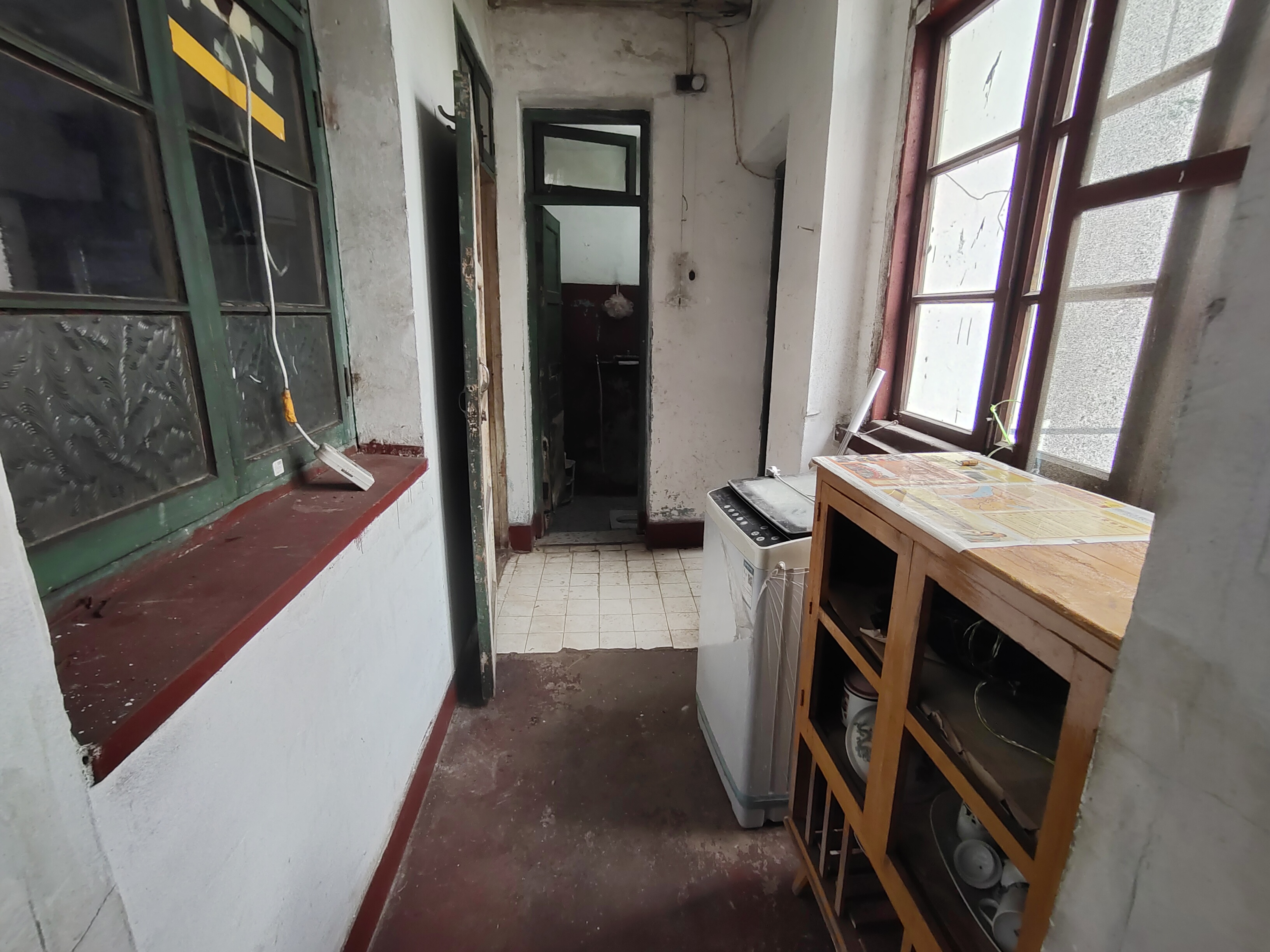 人民中路  3室1厅1卫    10.8万 人民中路  3室1厅1卫    10.8万室内图