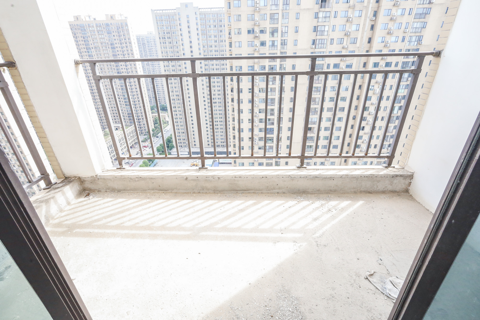 钰龙天下二期(钰龙佳园) 3室2厅2卫 213.0万 钰龙天下二期(钰龙佳园) 3室2厅2卫 213.0万阳台