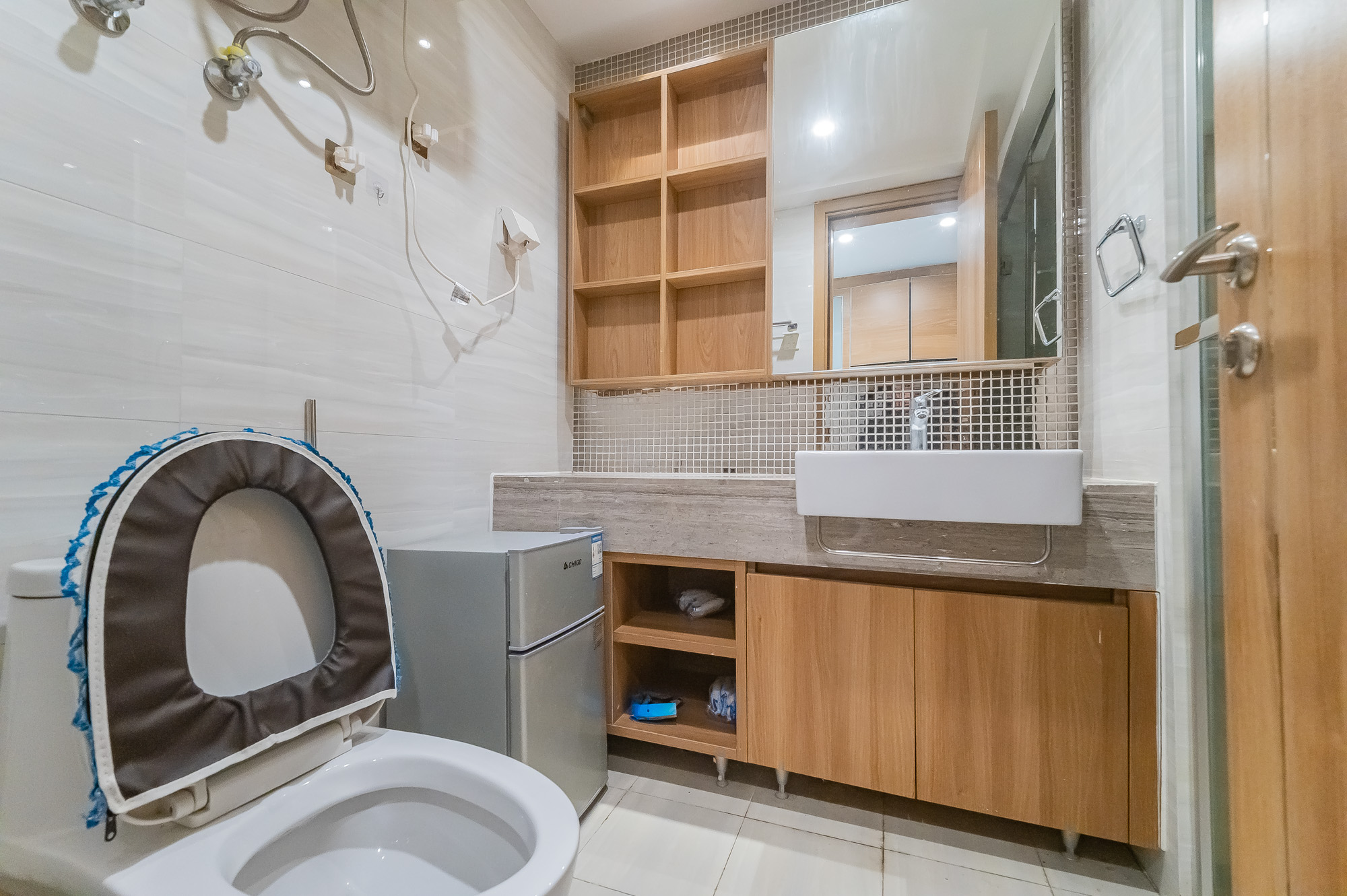 恒大翡翠华庭 1室1厅1卫 34.0万 恒大翡翠华庭 1室1厅1卫 34.0万卫生间