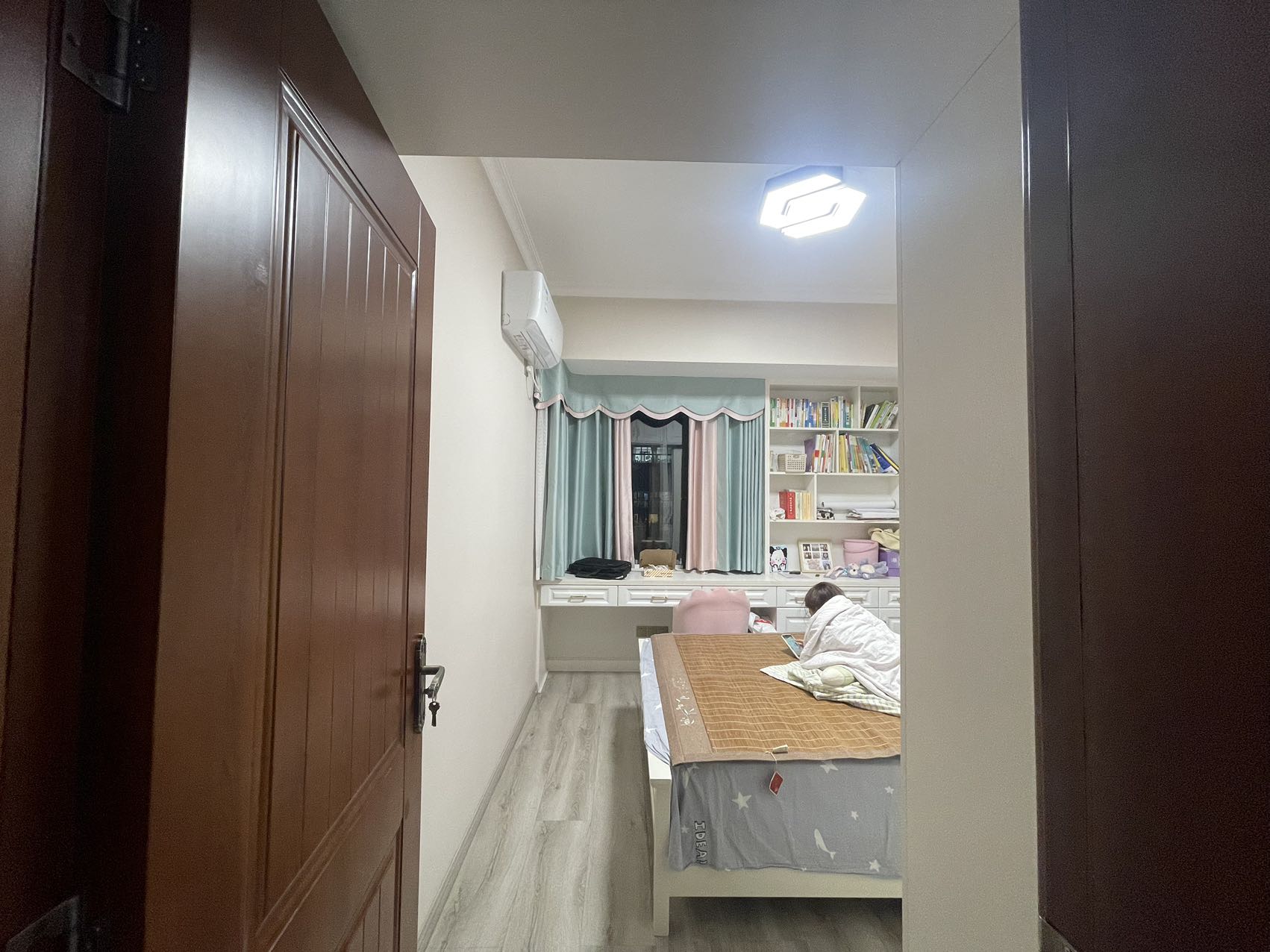 蓝溪谷 4室2厅2卫 89.8万 蓝溪谷 4室2厅2卫 89.8万室内图