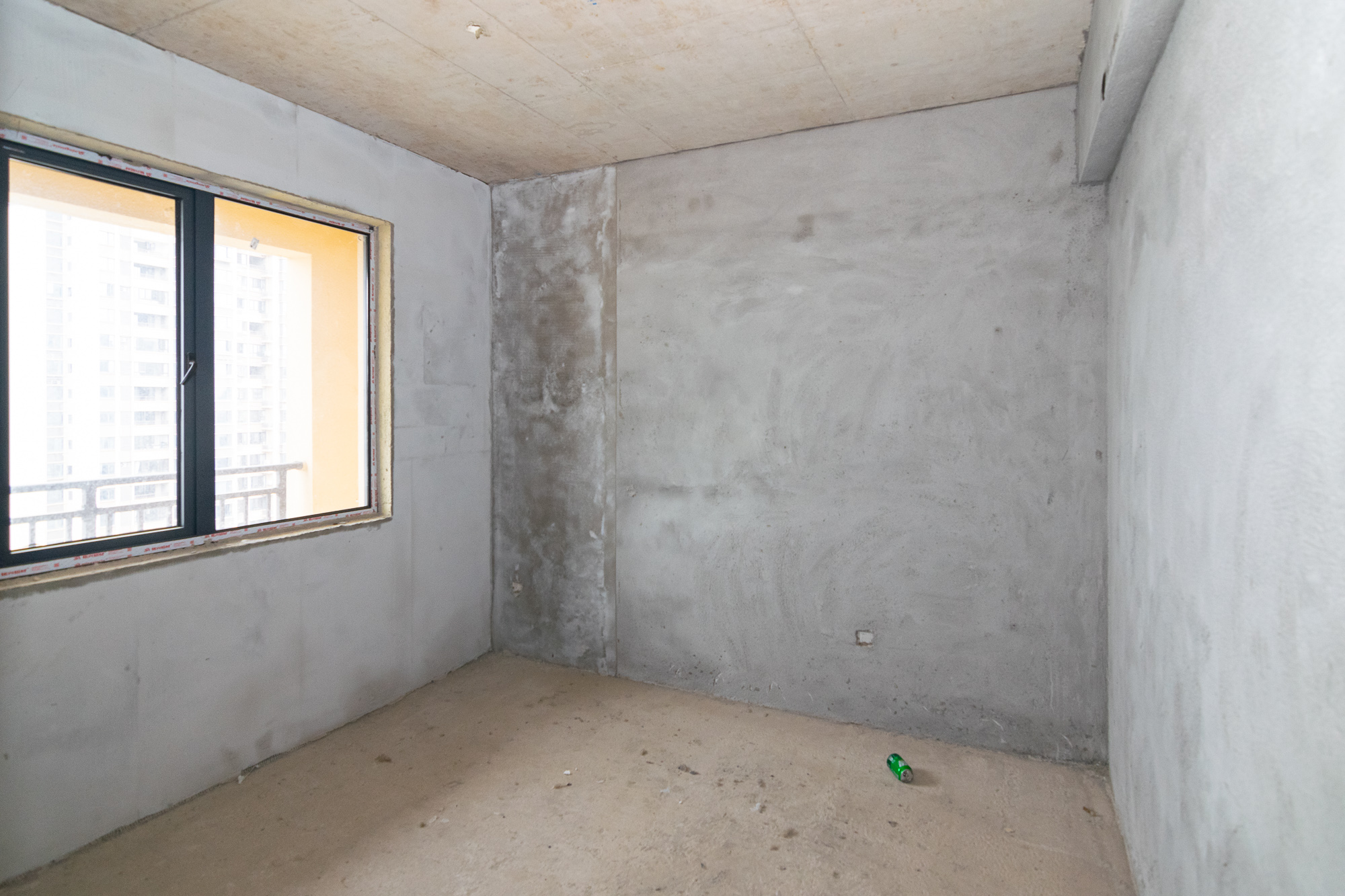 鸿海公园里 4室2厅2卫 67.9万 鸿海公园里 4室2厅2卫 67.9万卧室