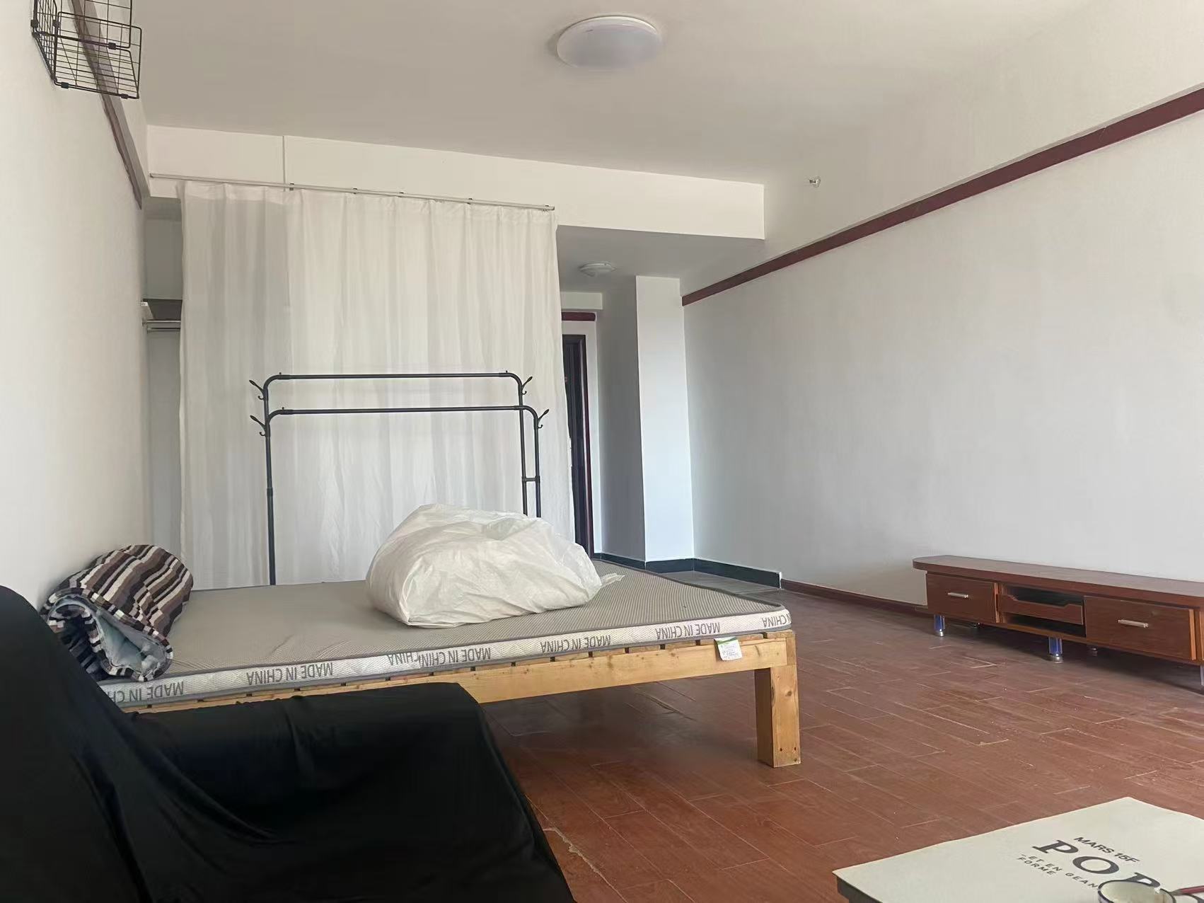 汉华国际 1室1厅1卫 28.0万 汉华国际 1室1厅1卫 28.0万室内图