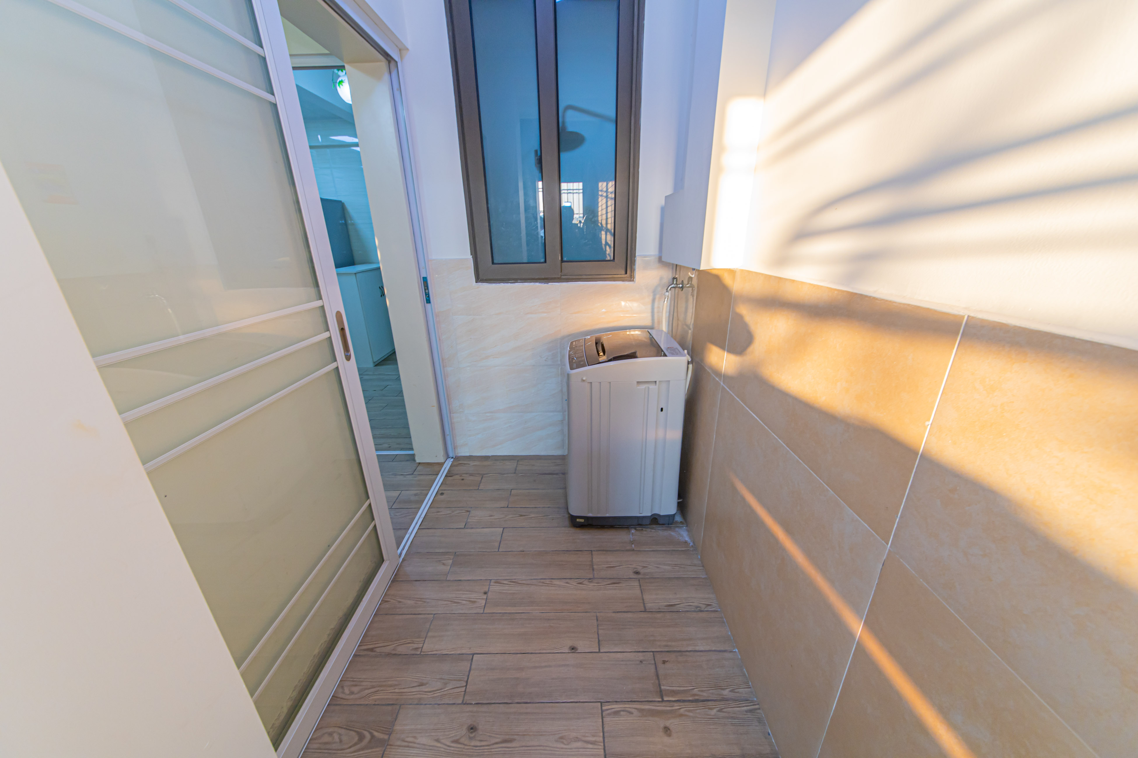 绿地公馆(绿地名邸)  1室1厅1卫    51.0万 绿地公馆(绿地名邸)  1室1厅1卫    51.0万阳台