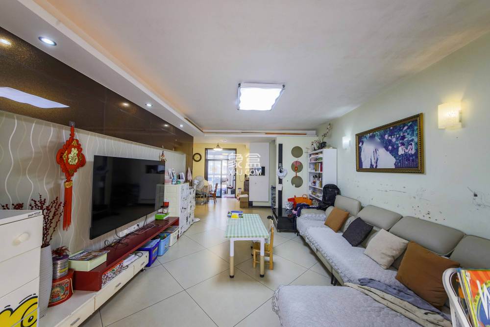 满庭芳小区  3室2厅2卫    130.0万