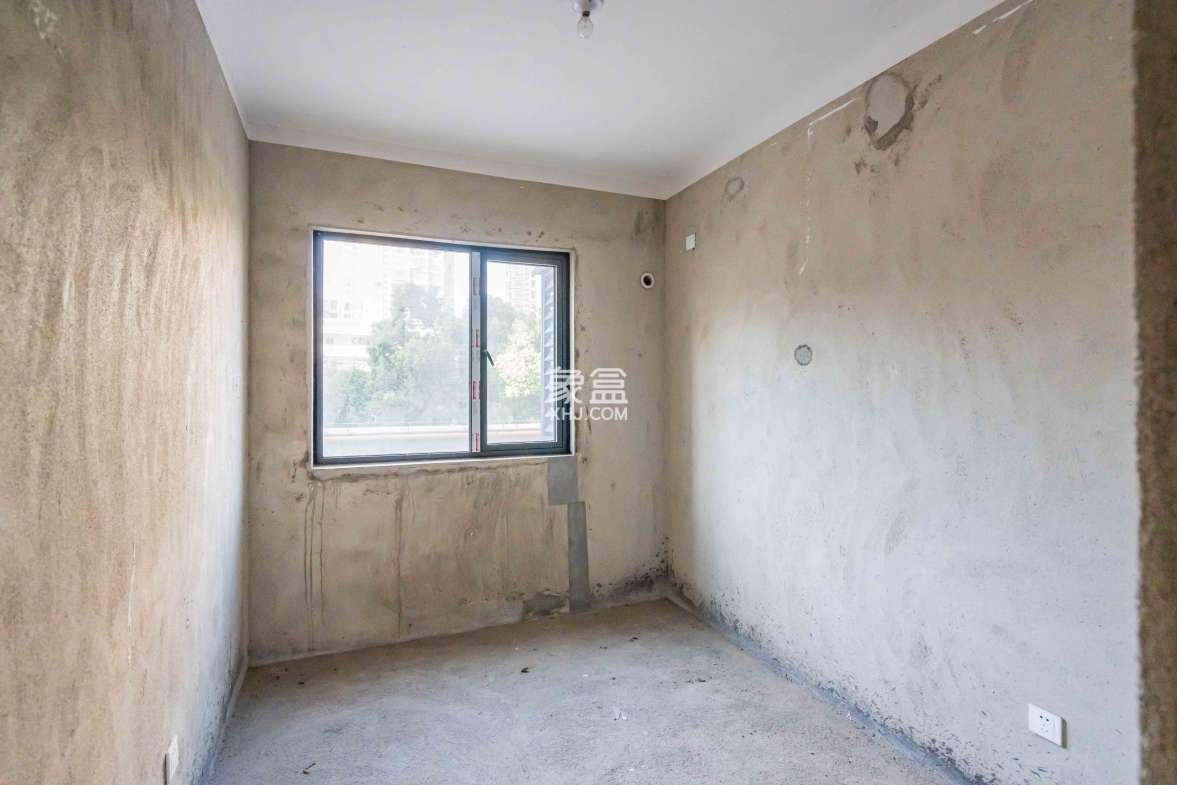 五矿沁园金城(春和景园)  4室2厅2卫    144.0万 五矿沁园金城(春和景园)  4室2厅2卫    144.0万卧室