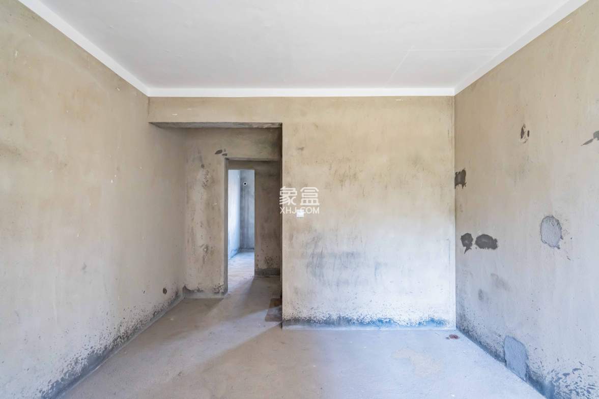 五矿沁园金城(春和景园)  4室2厅2卫    144.0万 五矿沁园金城(春和景园)  4室2厅2卫    144.0万卧室