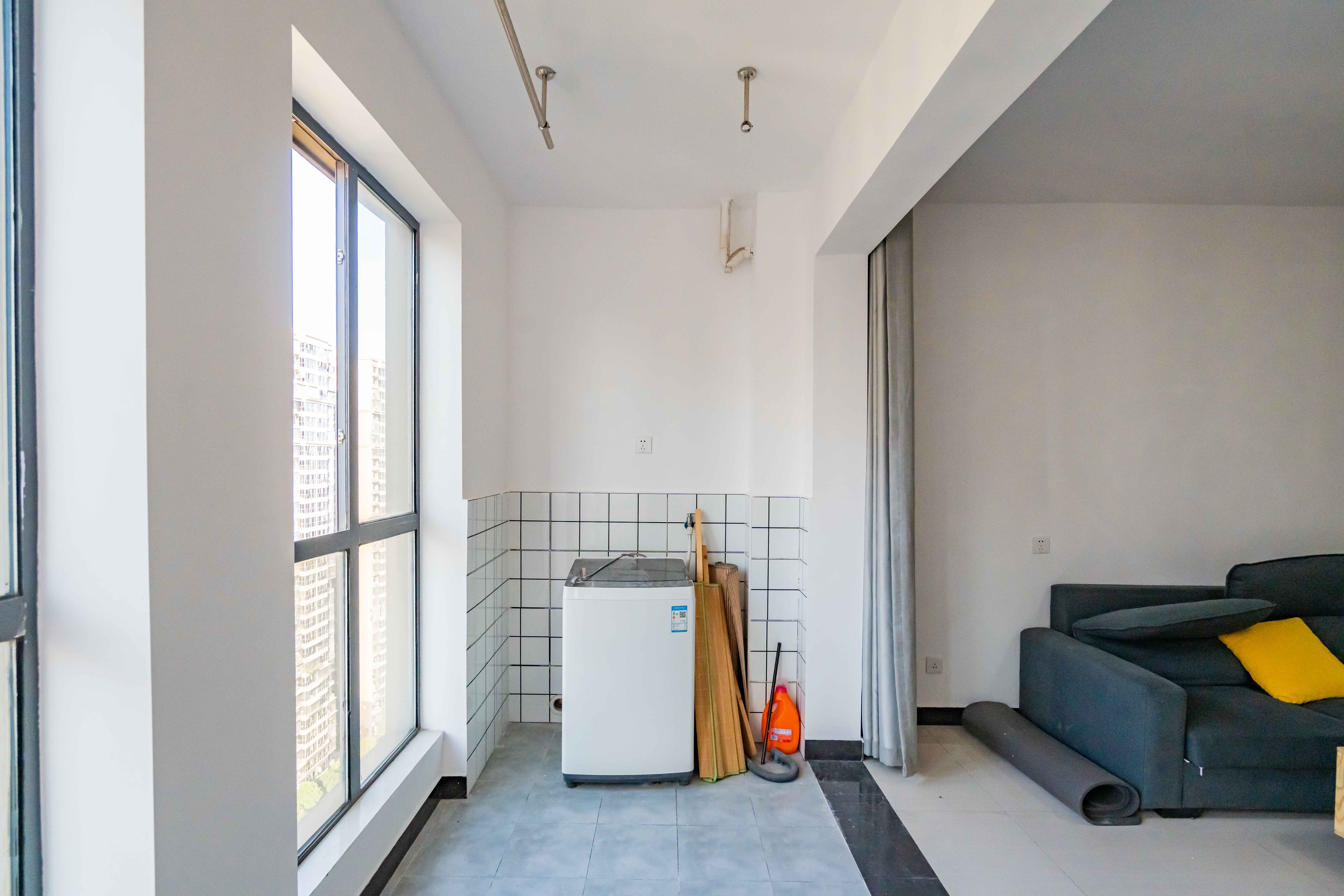 悦湖山 4室2厅2卫 100.0万 悦湖山 4室2厅2卫 100.0万阳台