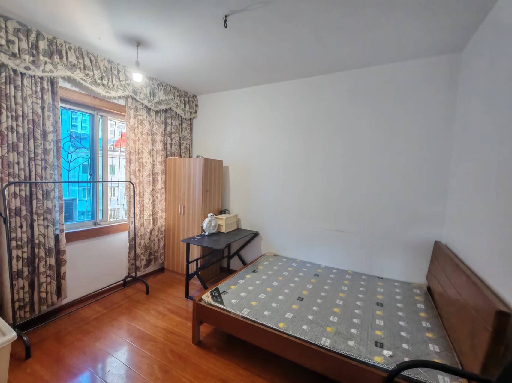 联谊新村 3室2厅2卫 19.8万 联谊新村 3室2厅2卫 19.8万室内图