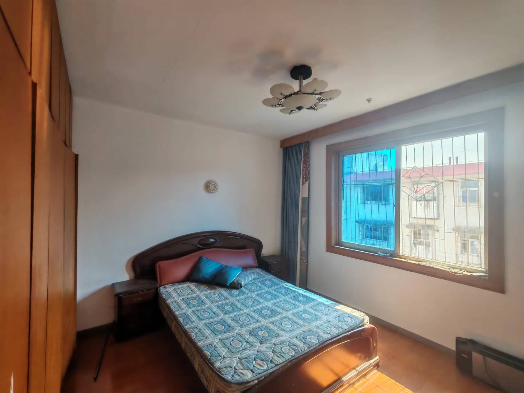 联谊新村 3室2厅2卫 19.8万 联谊新村 3室2厅2卫 19.8万室内图