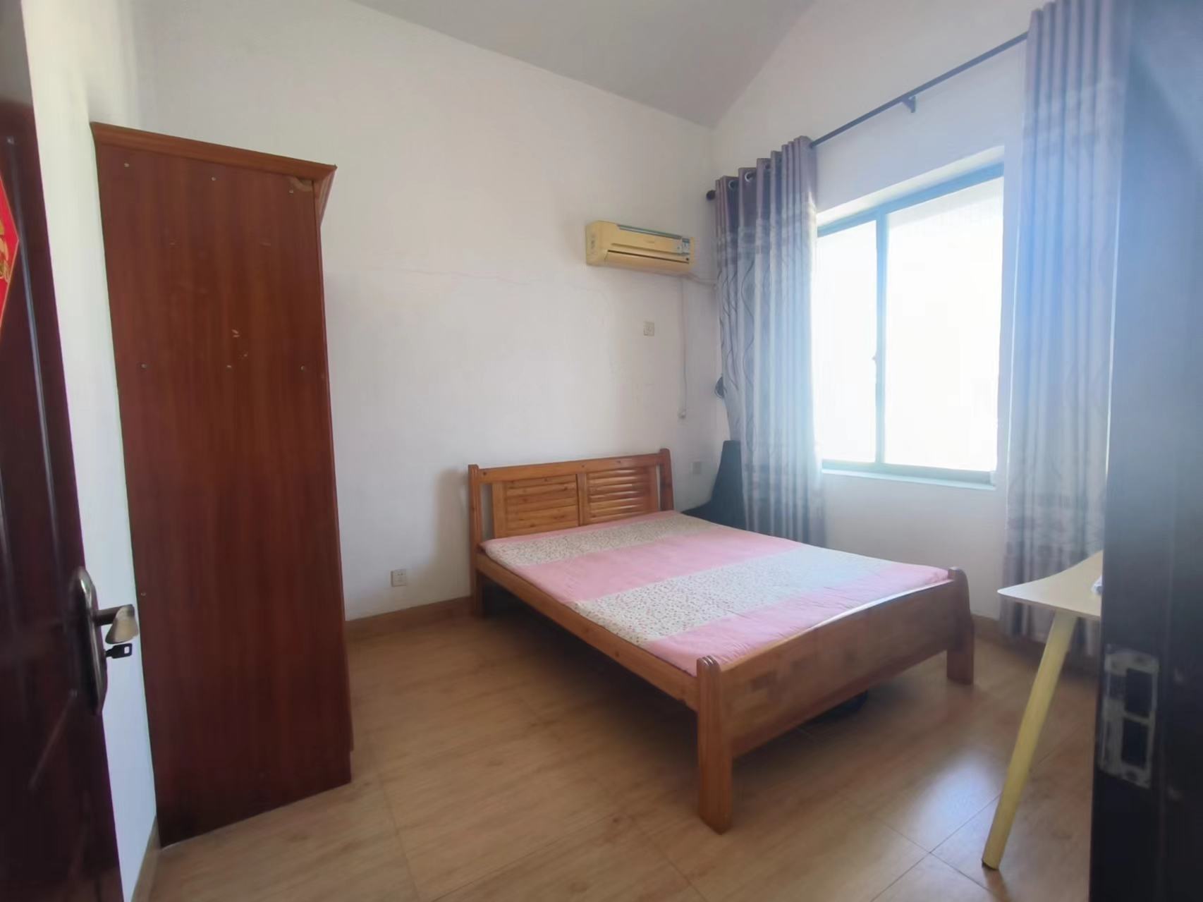 共和城 3室2厅1卫 55.0万 共和城 3室2厅1卫 55.0万室内图