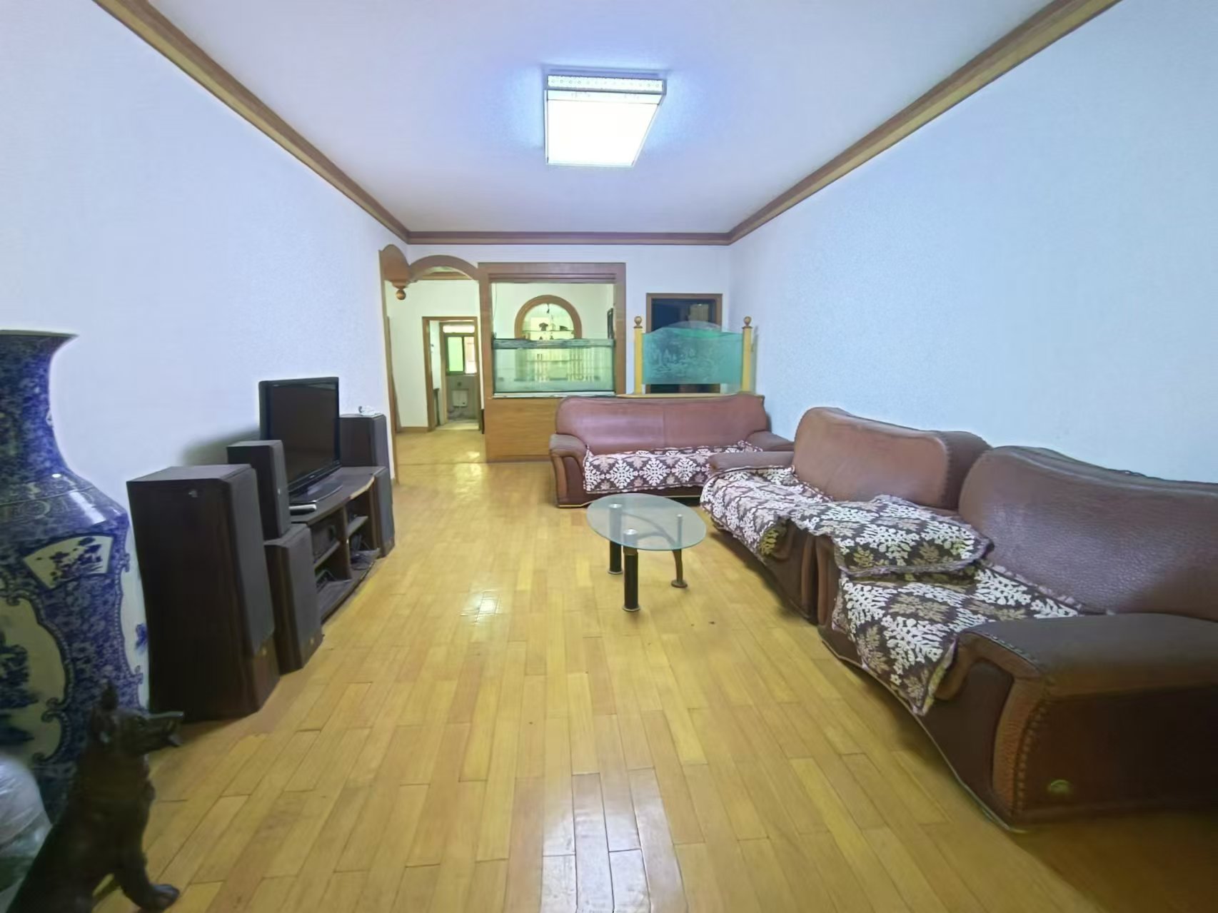 联谊怡沁园 3室2厅2卫 38.0万 联谊怡沁园 3室2厅2卫 38.0万室内图