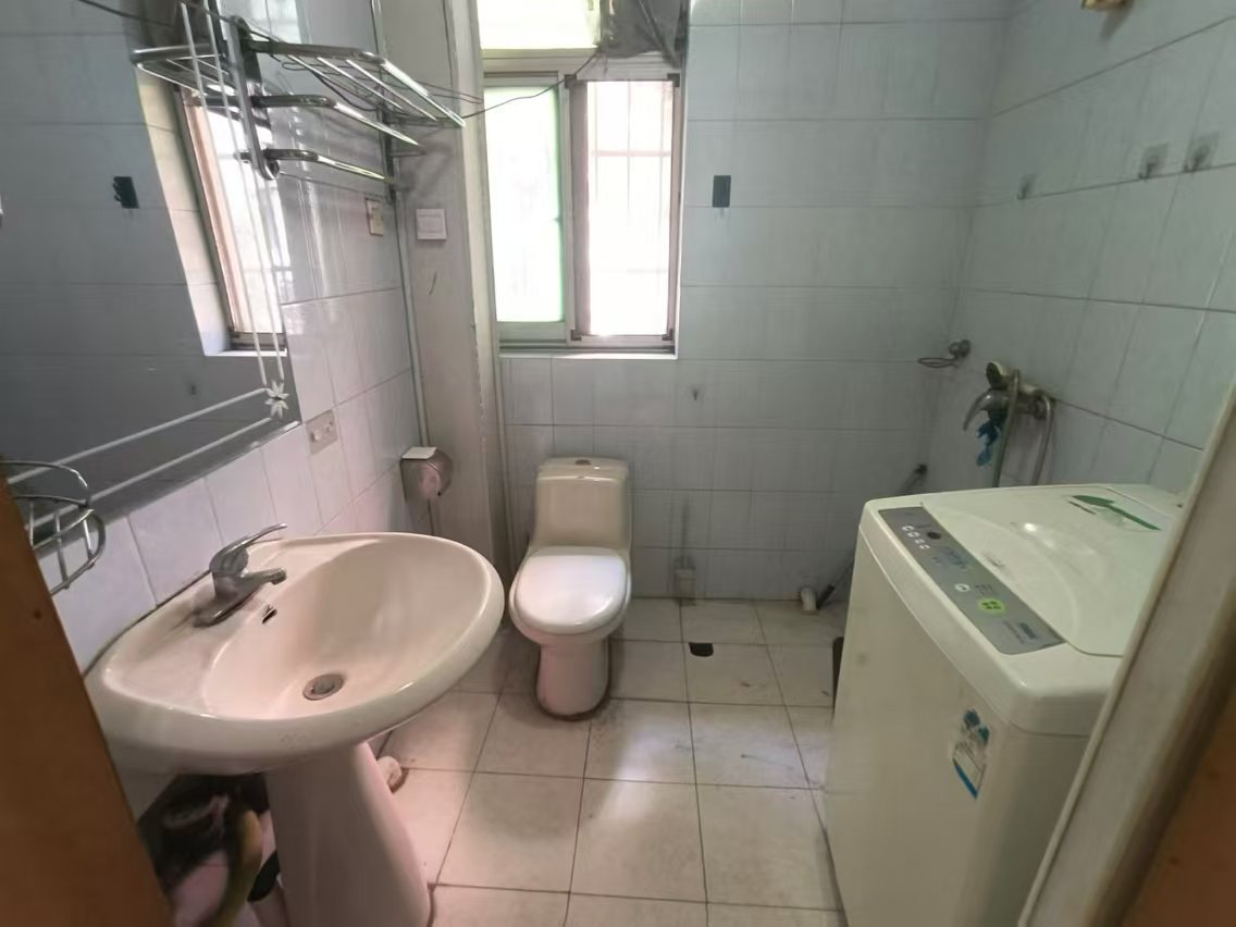 联谊怡沁园 3室2厅2卫 38.0万 联谊怡沁园 3室2厅2卫 38.0万室内图