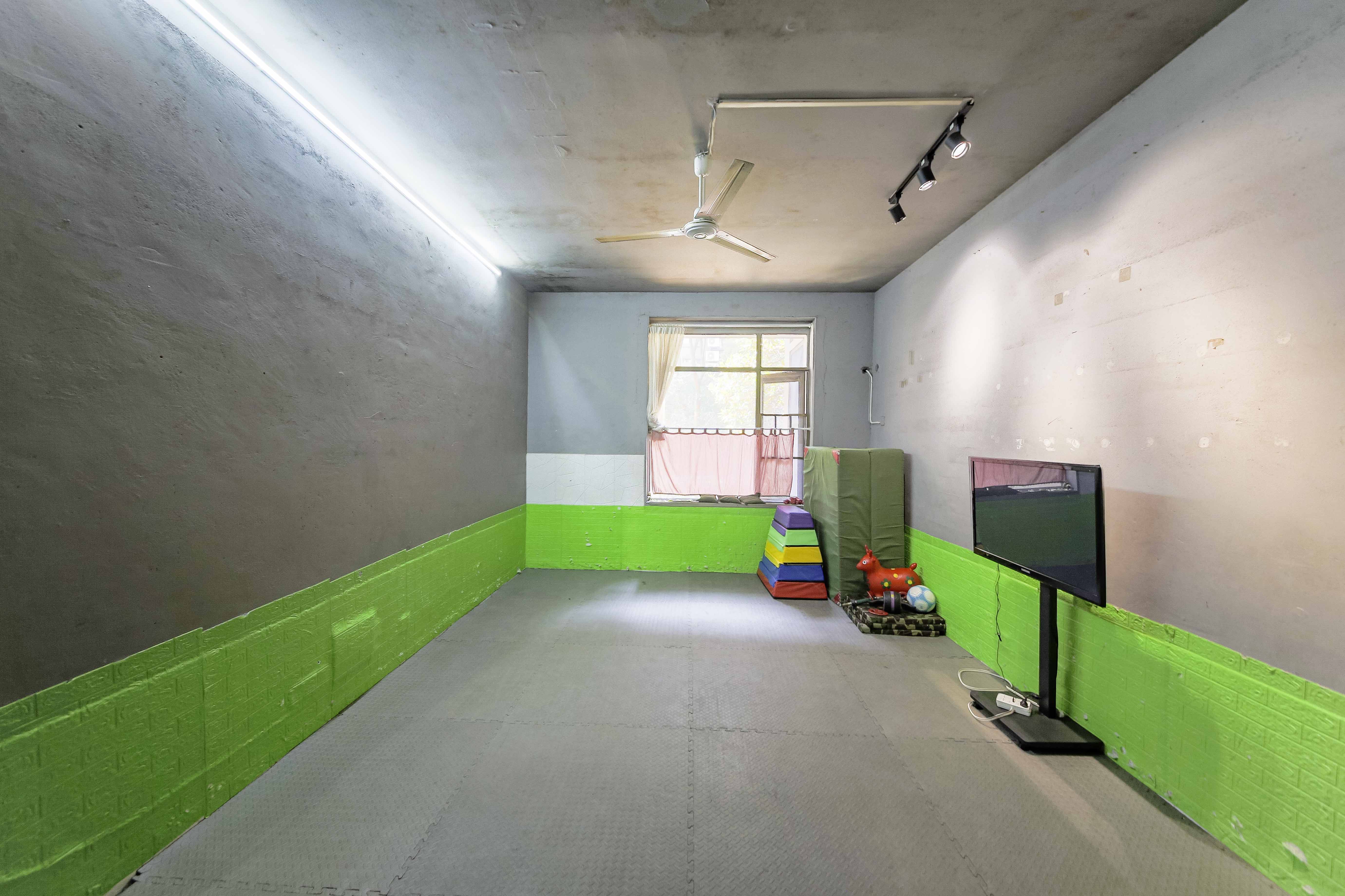 奥林匹克花园  2室2厅2卫    72.0万 奥林匹克花园  2室2厅2卫    72.0万