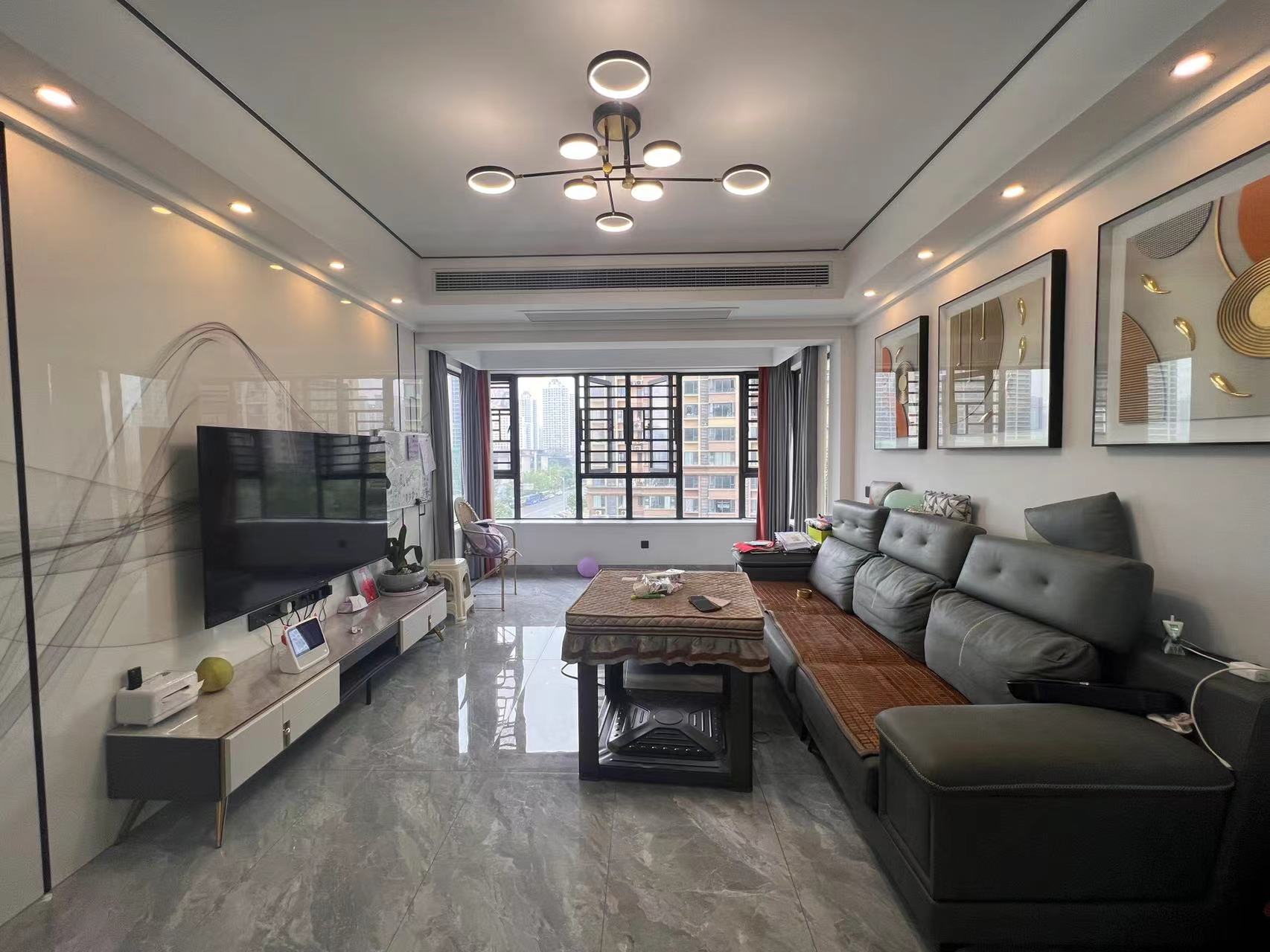 中建江湾壹号 4室2厅2卫 95.0万 中建江湾壹号 4室2厅2卫 95.0万室内图