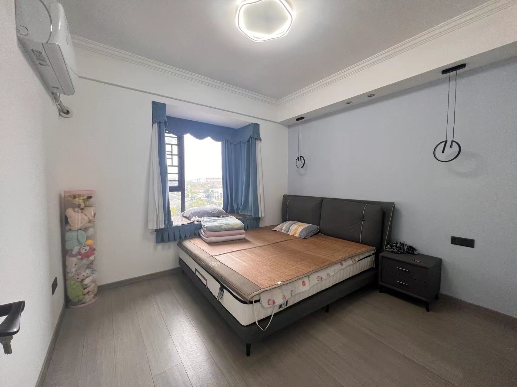 中建江湾壹号 4室2厅2卫 95.0万 中建江湾壹号 4室2厅2卫 95.0万室内图