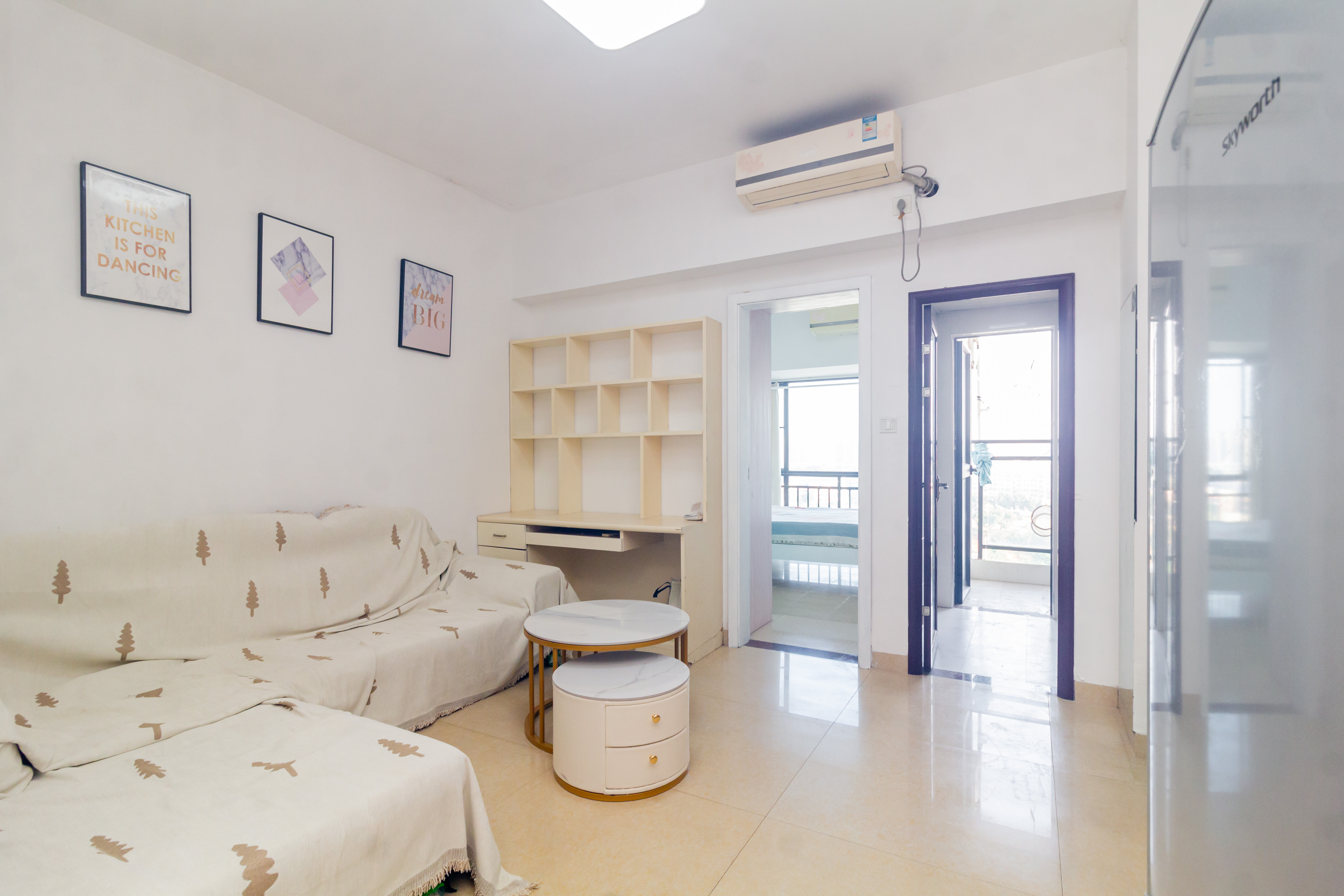 方略90公馆 1室1厅1卫 21.8万 方略90公馆 1室1厅1卫 21.8万客厅