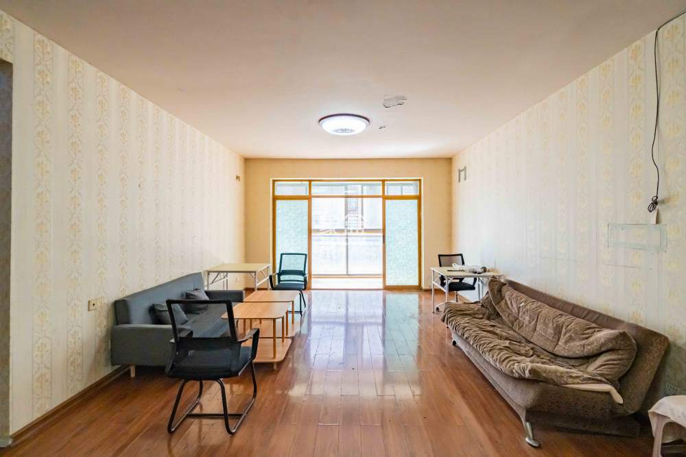 天健芙蓉盛世一期  3室2厅2卫    140.0万