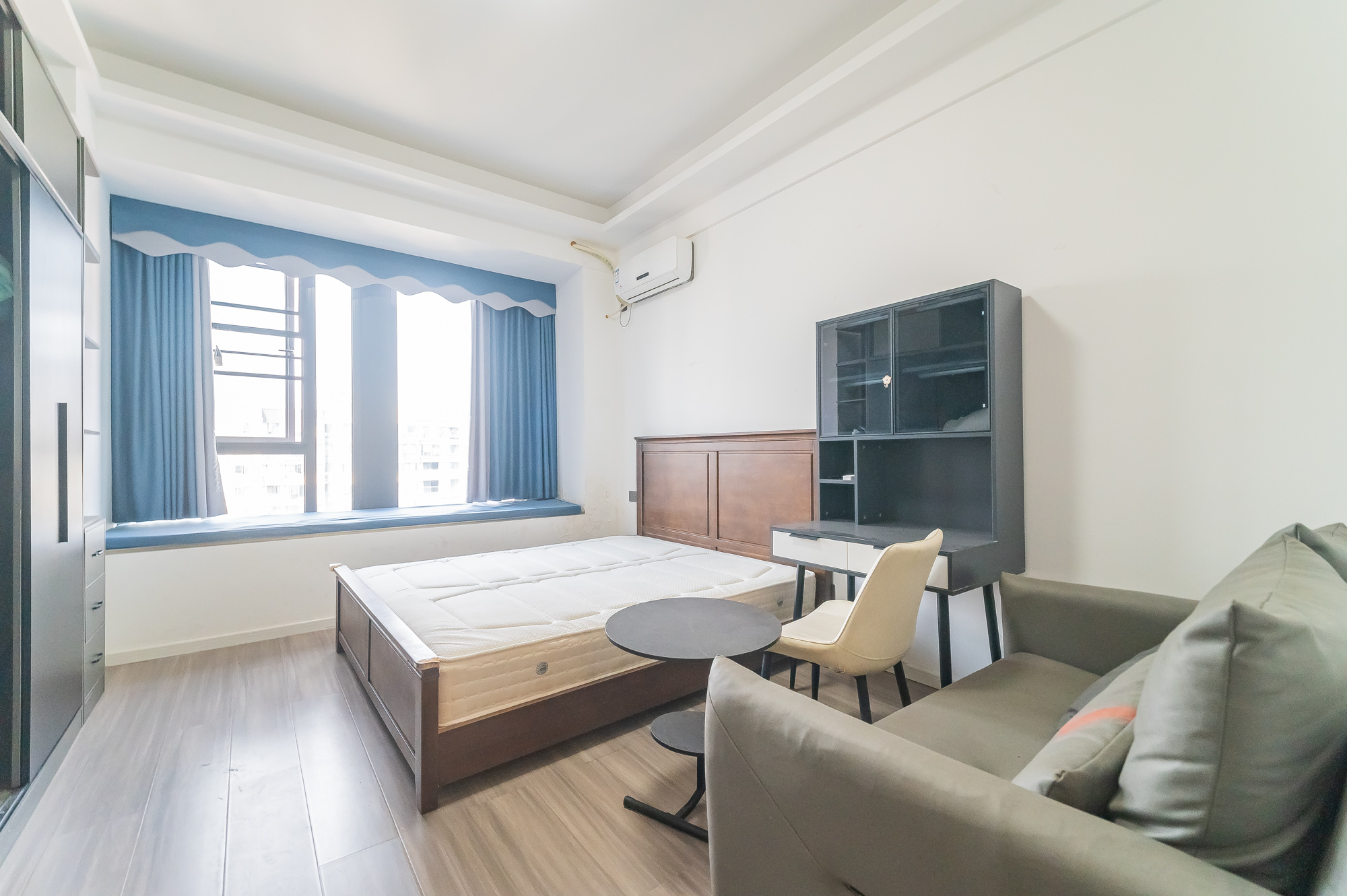 中建悦和城  1室1厅1卫    23.8万 中建悦和城  1室1厅1卫    23.8万客厅