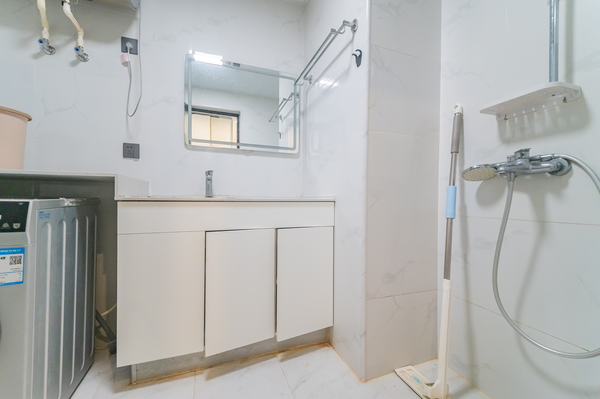 中建悦和城  1室1厅1卫    23.8万 中建悦和城  1室1厅1卫    23.8万卫生间