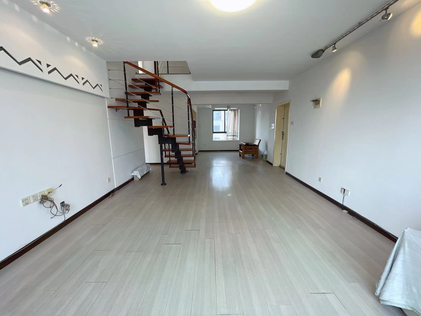 亲亲家园 3室2厅2卫 68.8万 亲亲家园 3室2厅2卫 68.8万室内图