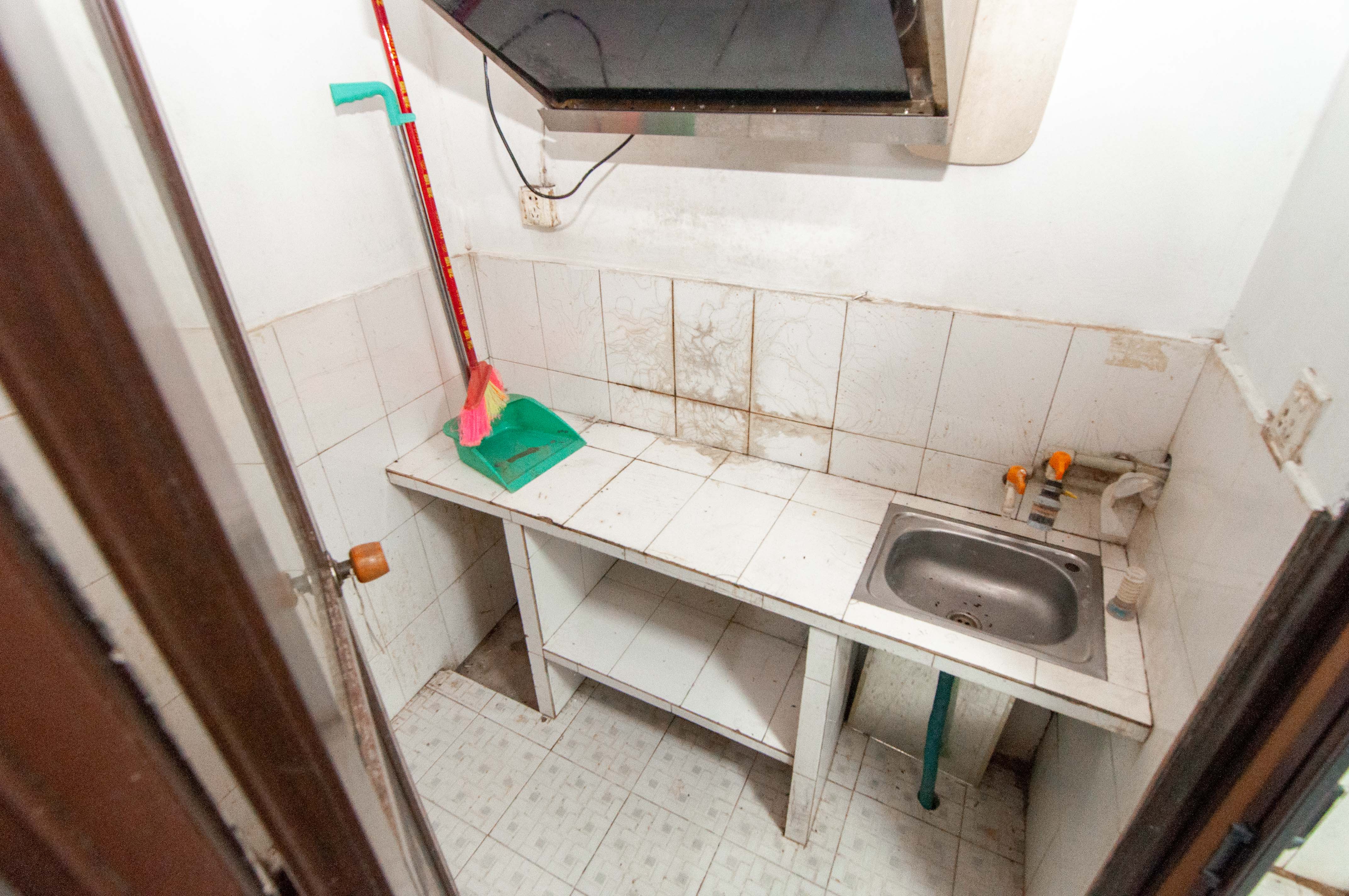 汽车西站商贸城(河西望城坡)  10室4厅4卫    165.0万 汽车西站商贸城(河西望城坡)  10室4厅4卫    165.0万其他